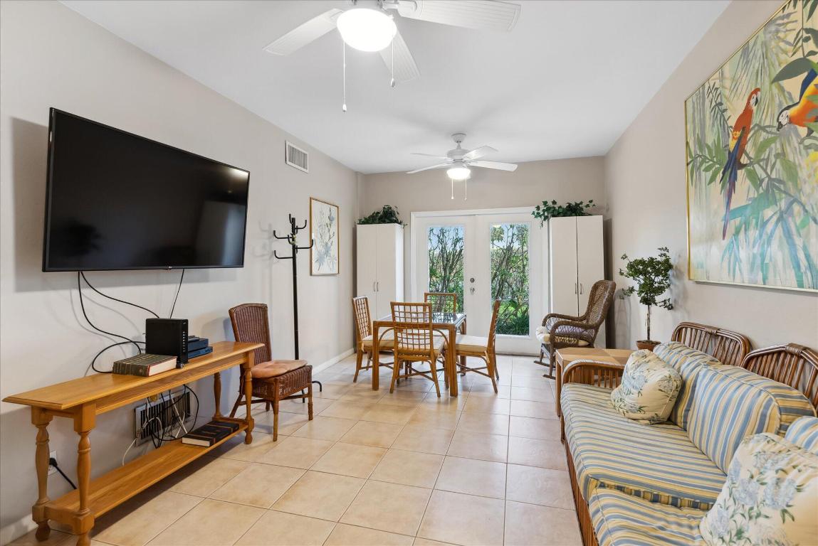 PORTOFINO CONDO PT OF LTS 15 AND 16,JARVIS PAR - Residential