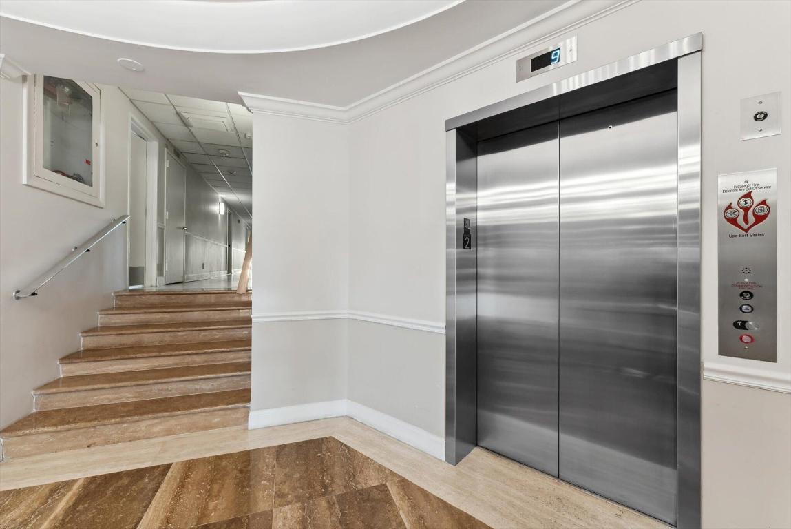 PORTOFINO CONDO PT OF LTS 15 AND 16,JARVIS PAR - Residential