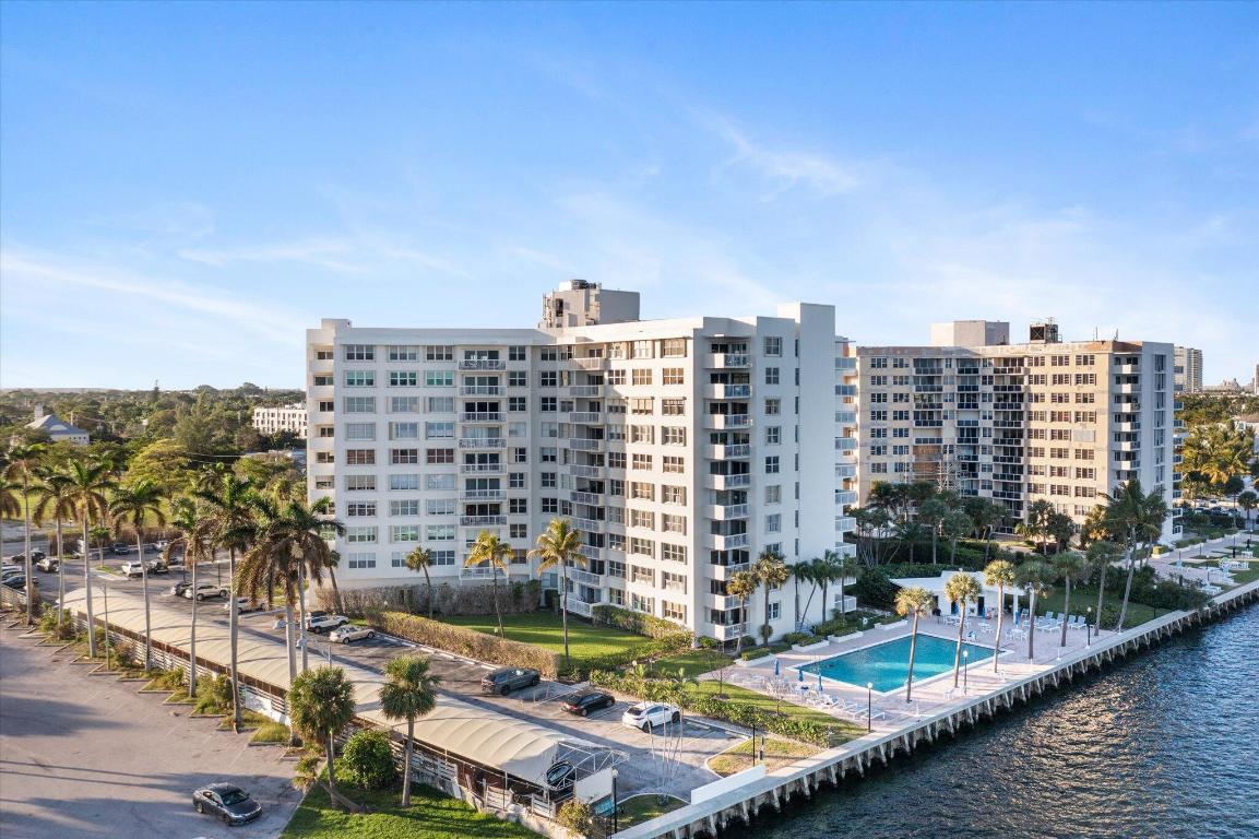 PORTOFINO CONDO PT OF LTS 15 AND 16,JARVIS PAR - Residential