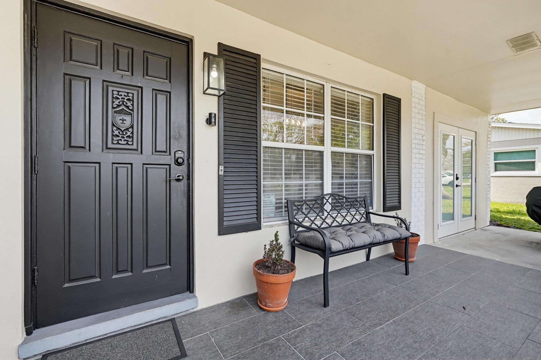 CORAL GARDENS - Residential