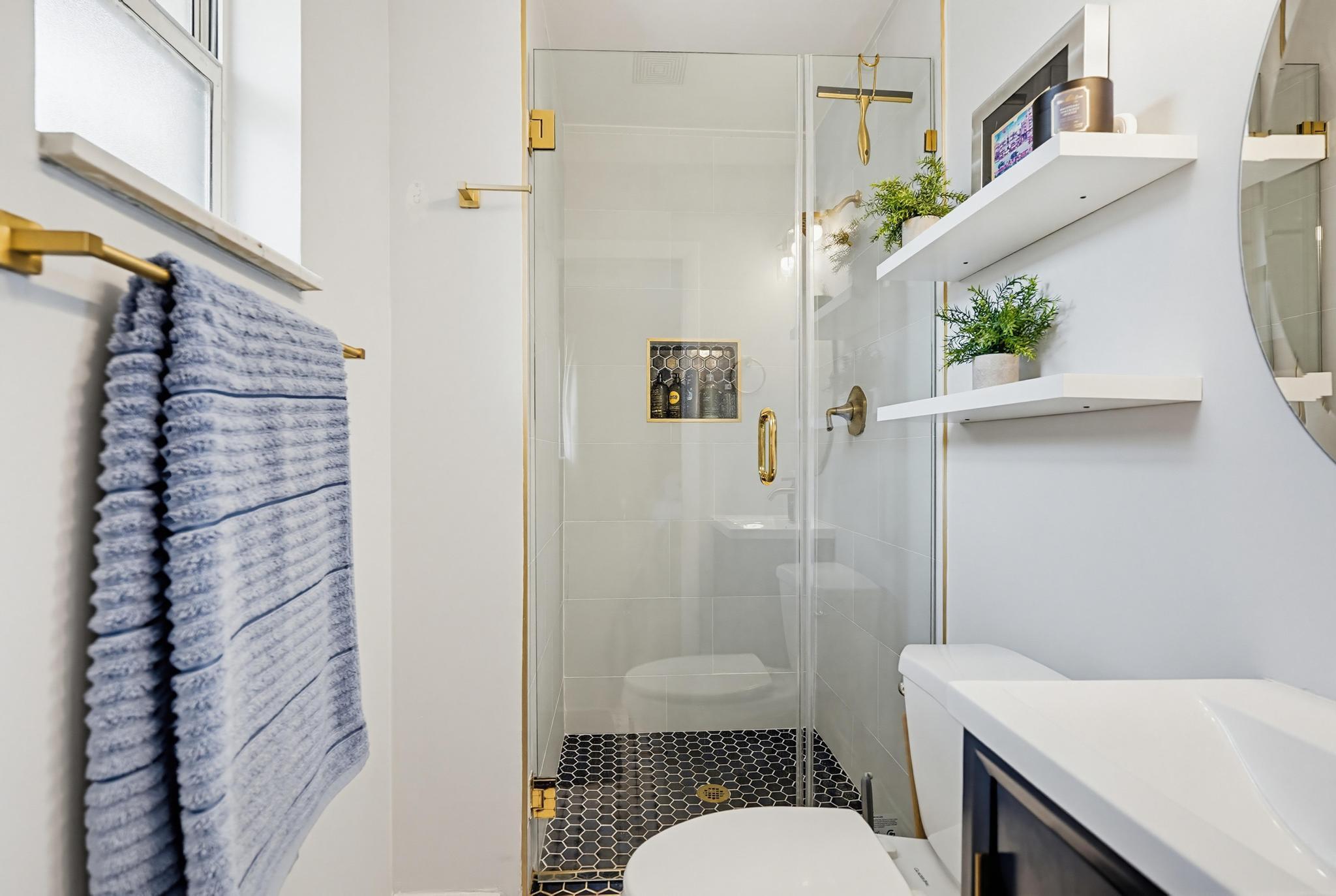 CORAL GARDENS - Residential