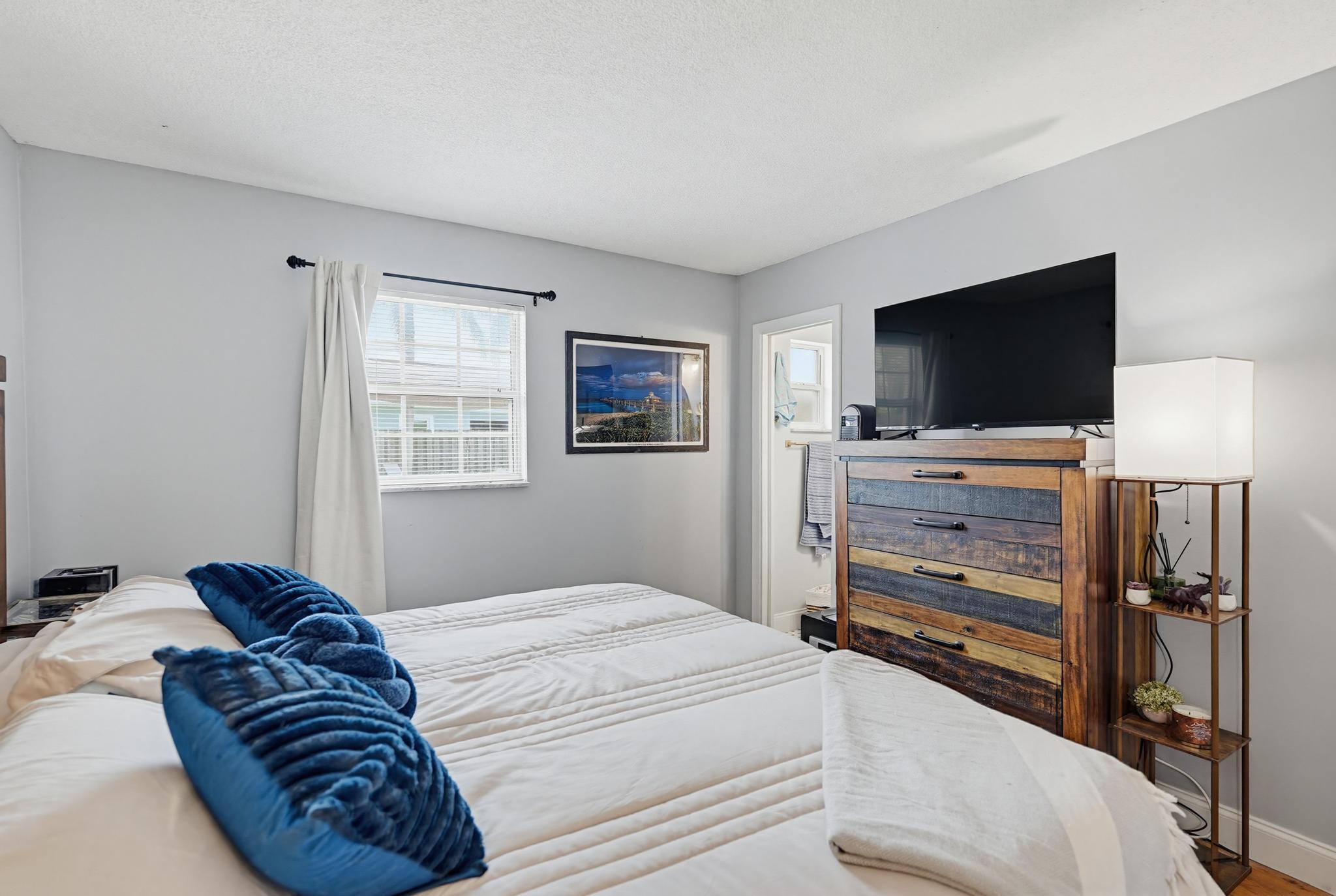 CORAL GARDENS - Residential