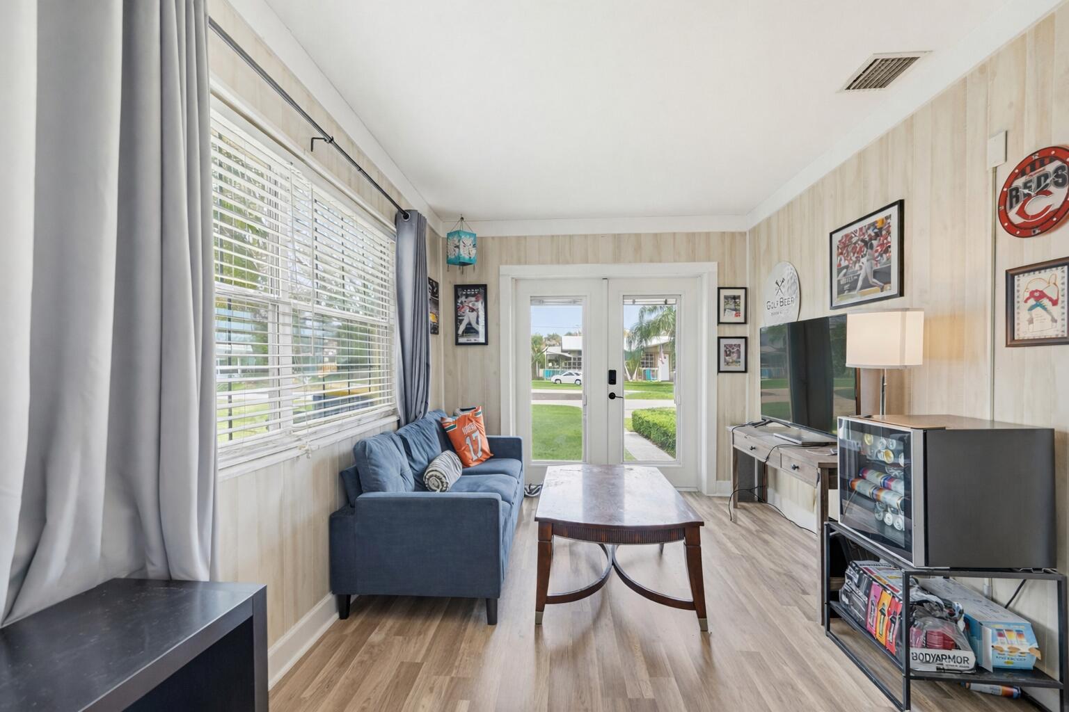 CORAL GARDENS - Residential