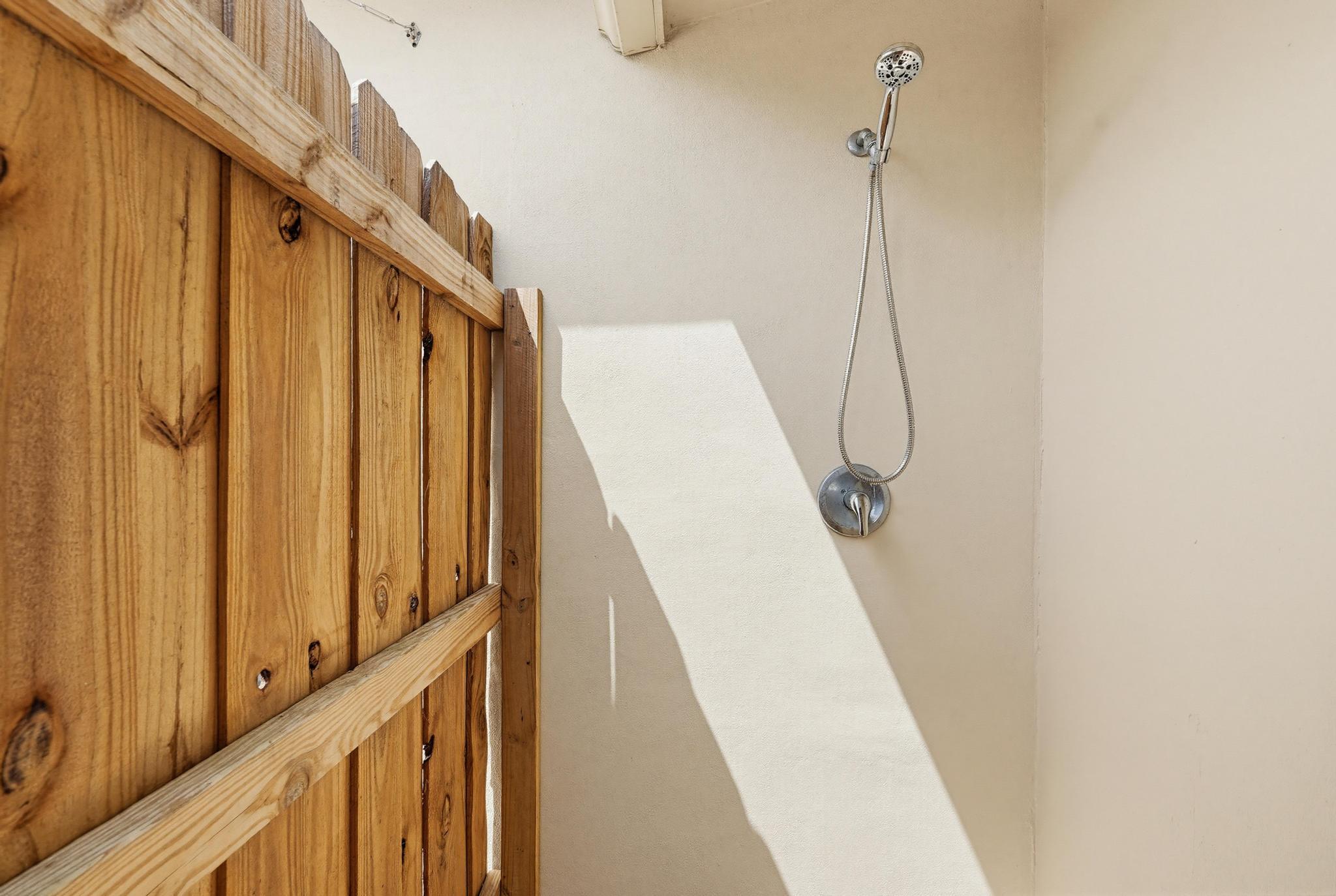 CORAL GARDENS - Residential