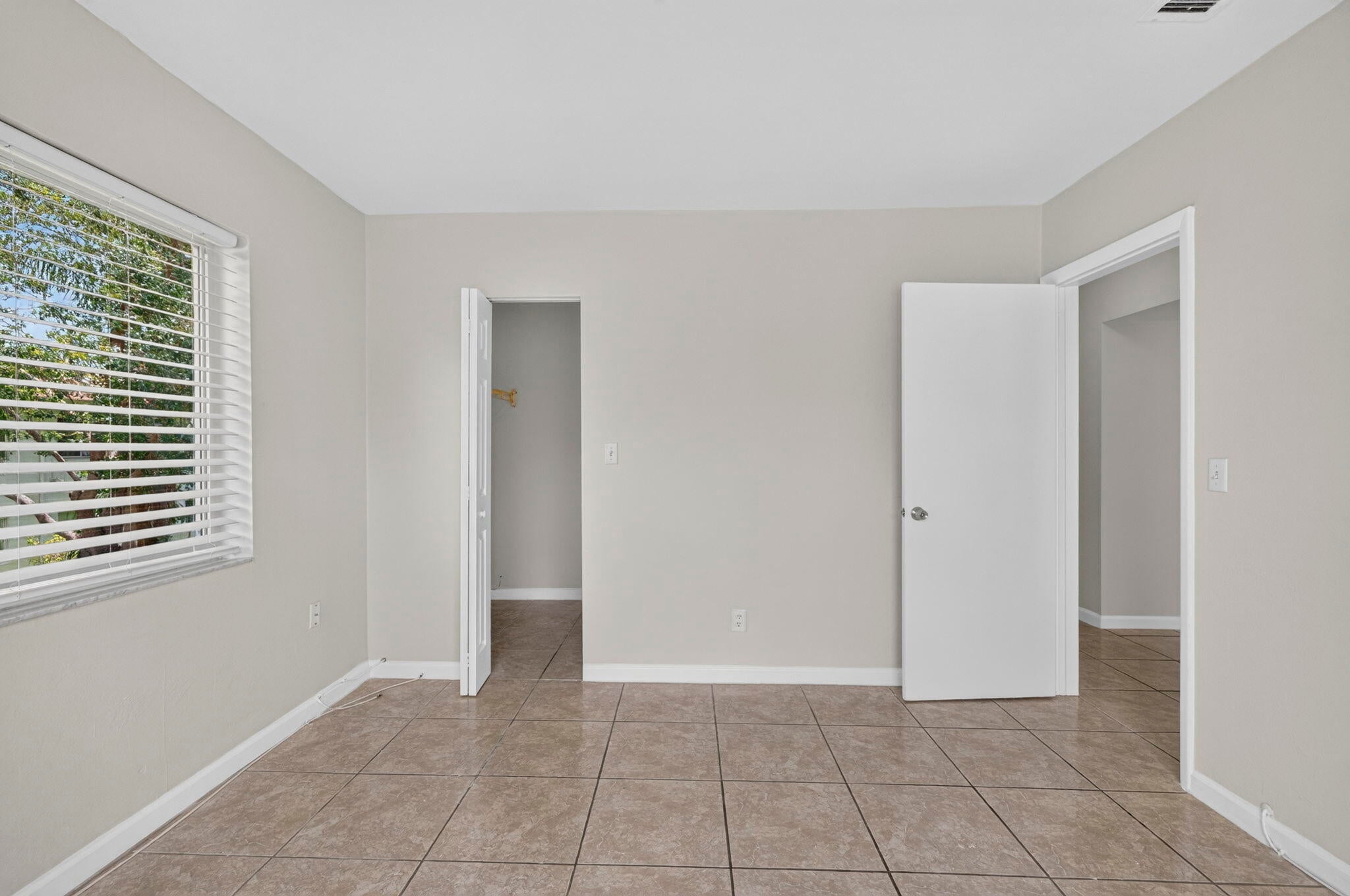 151 SE 6th Avenue 16