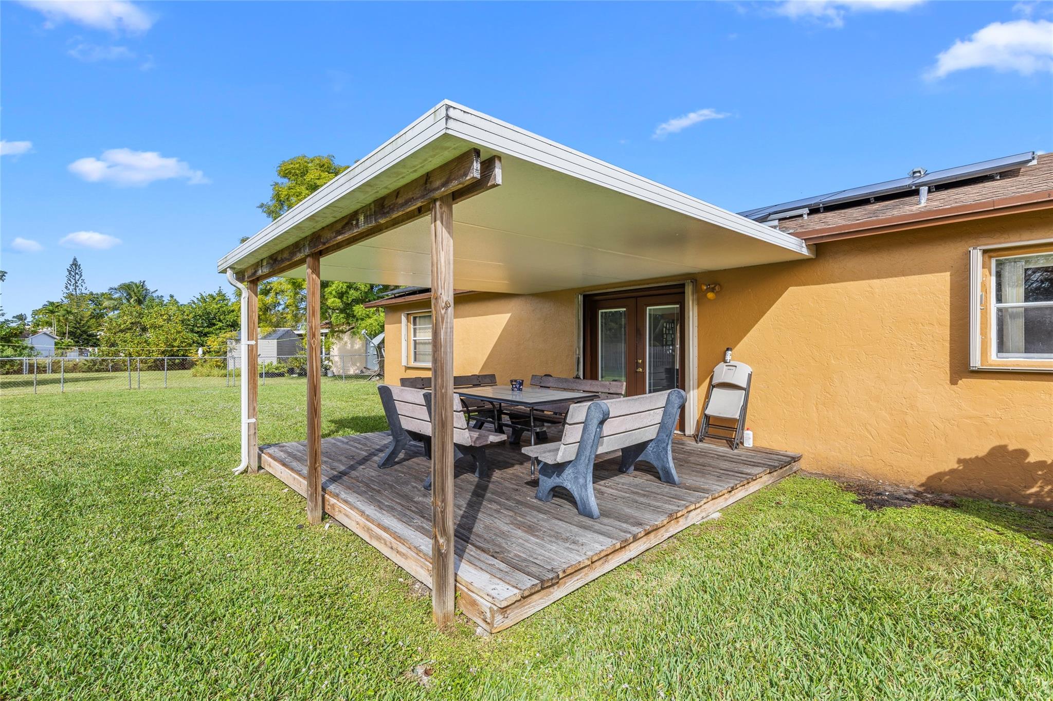 North Lauderdale Village - Residential