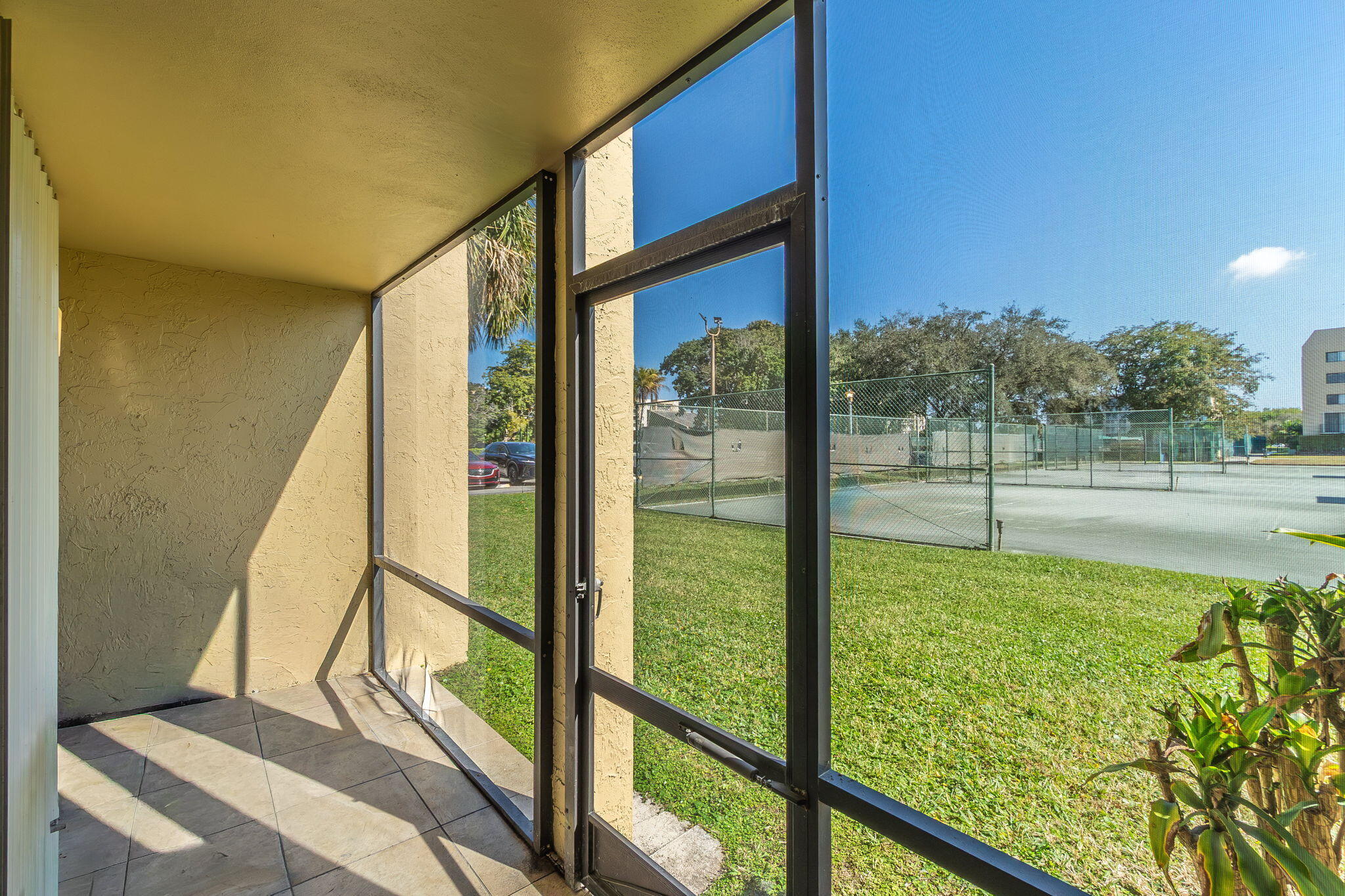 TCPB CONDO - Residential