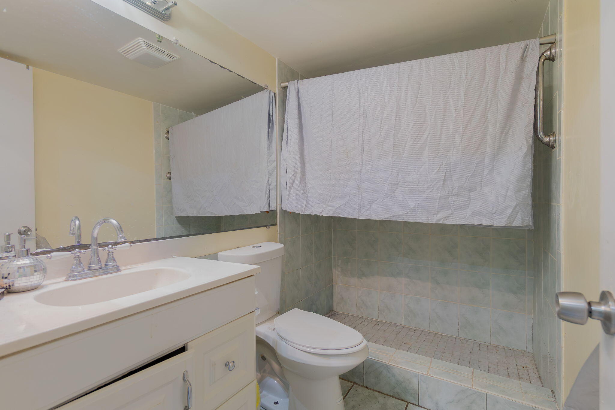 TCPB CONDO - Residential