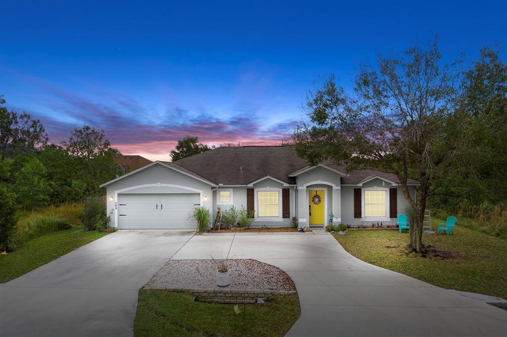 Photo of 5269 NW West Lovett Circle, Port Saint Lucie, FL 34986 (MLS # R10684654)
