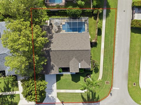 Photo of 805 Daffodil Drive, Wellington, FL 33414 (MLS # B26051048)
