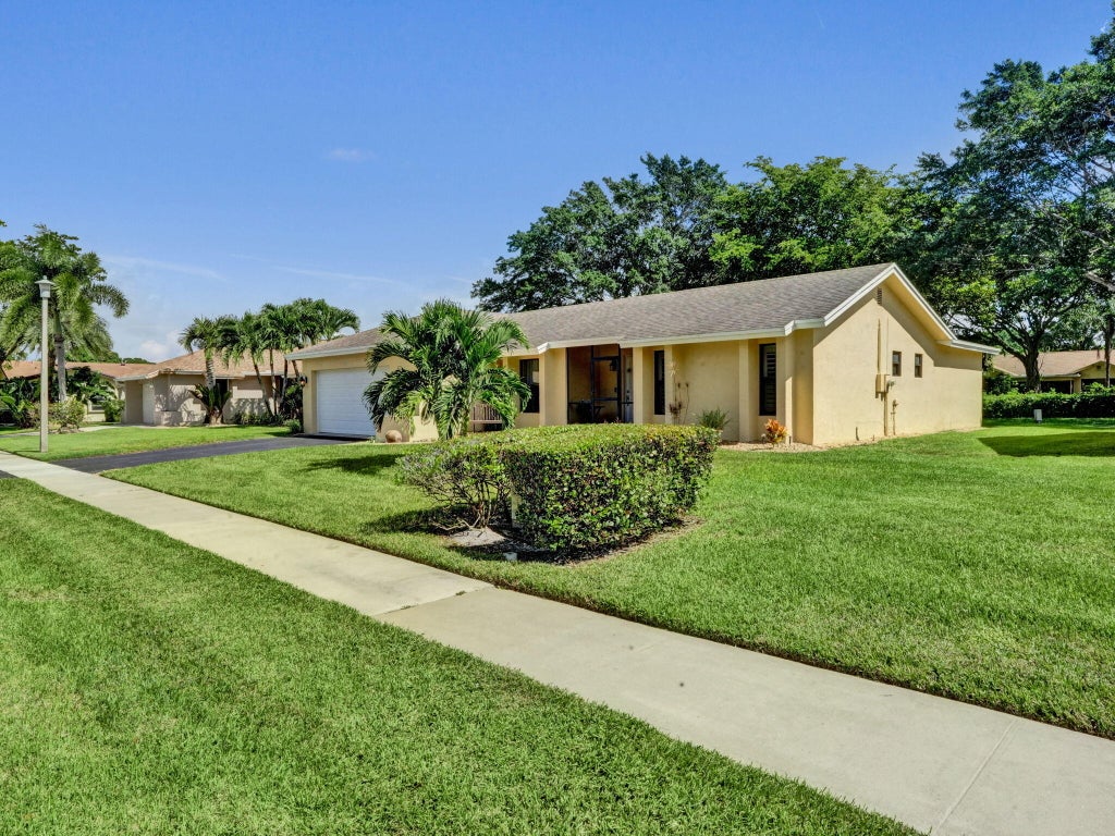 Photo of 18076 107th Avenue S, Boca Raton, FL 33498 (MLS # B26089310)
