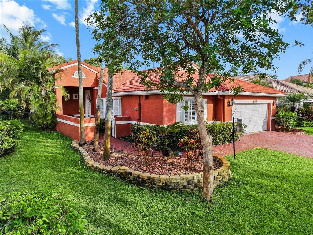 Photo of 363 SW 161st Avenue, Pembroke Pines, FL 33027 (MLS # B26092214)