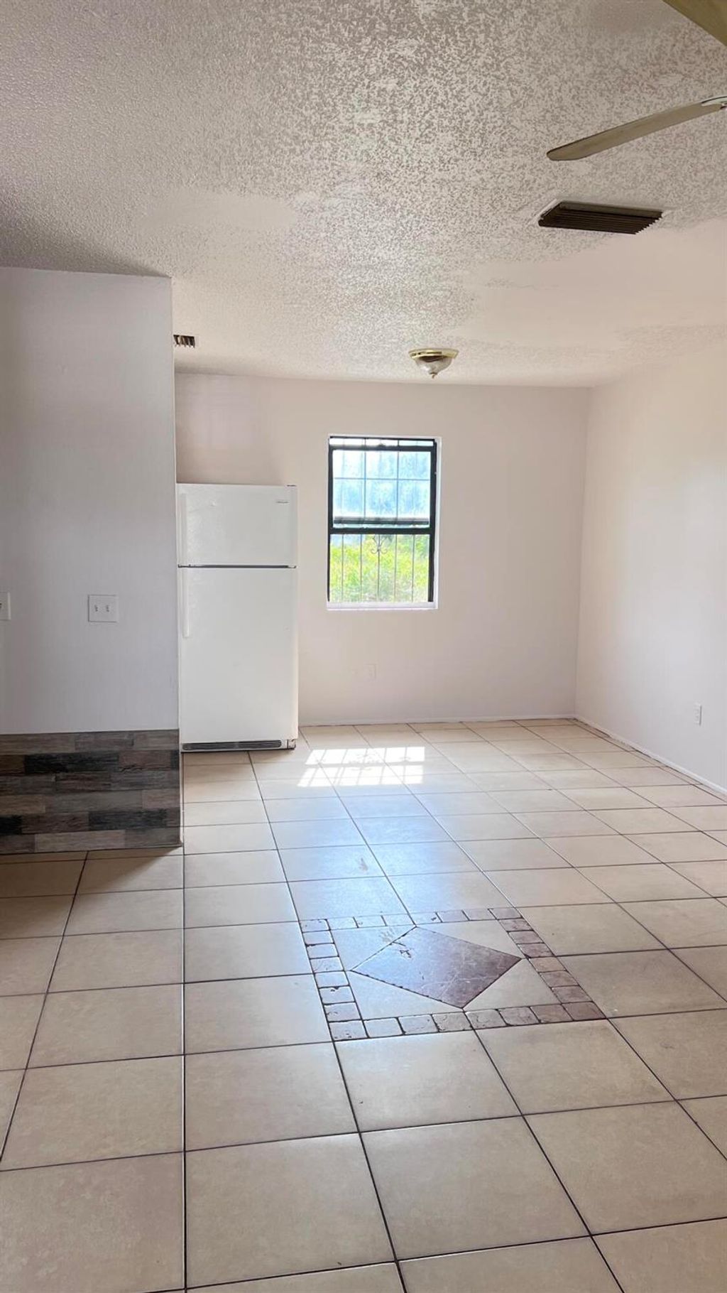 Photo of 2003 San Marcos Avenue, Fort Pierce, FL 34946 (MLS # R11066874)