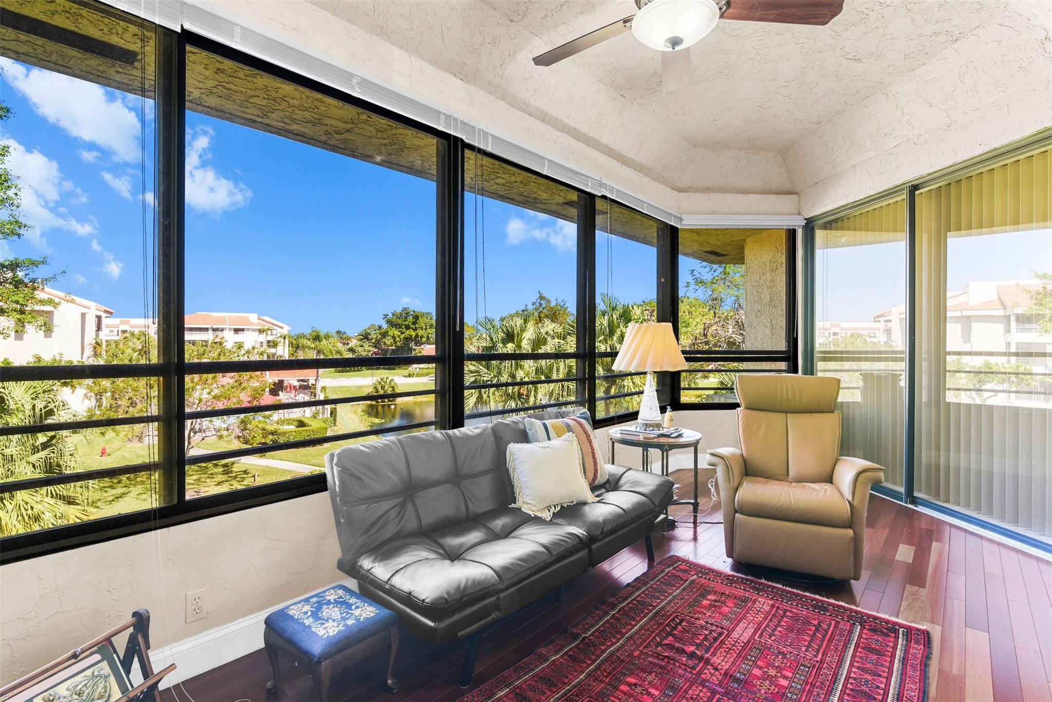 LA PAZ - Residential