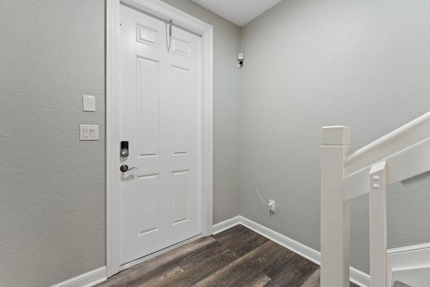 CITYSIDE CONDO - Residential