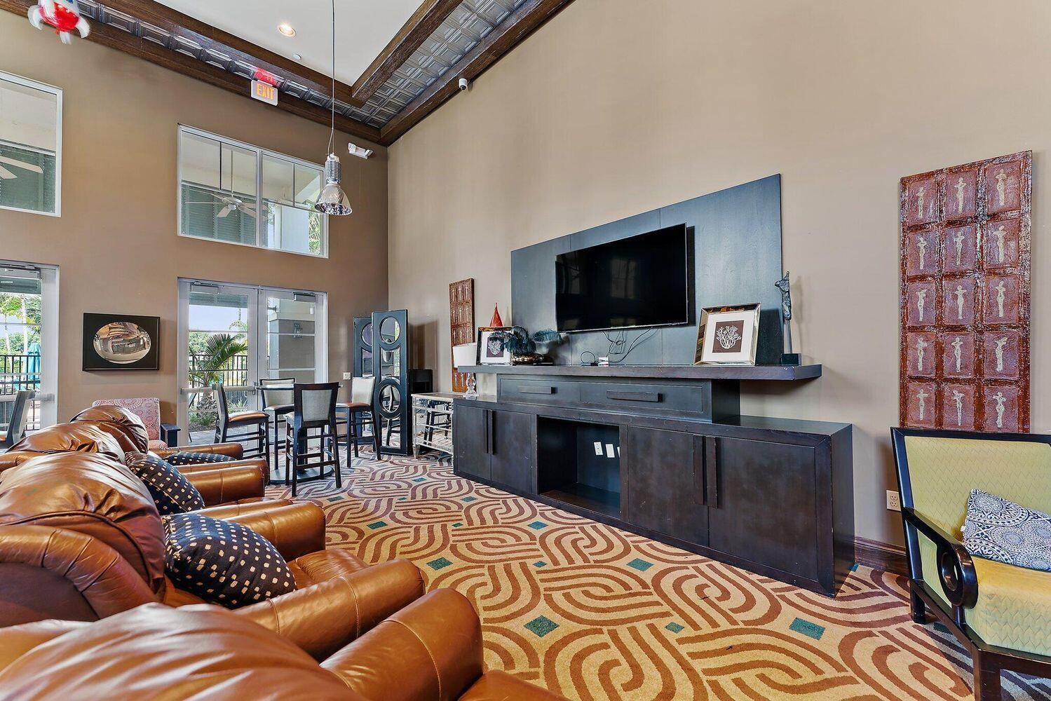 CITYSIDE CONDO - Residential