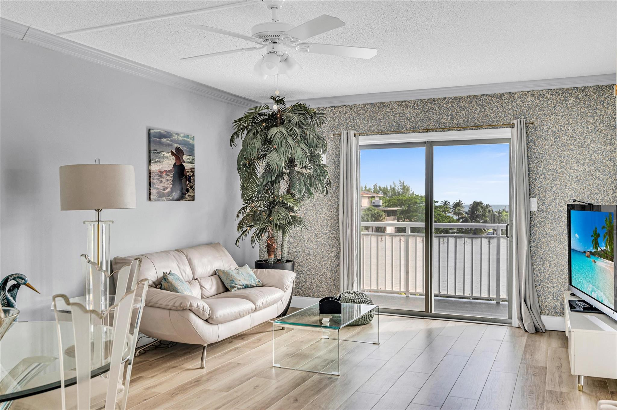 LEISURE SANDS CONDO - Residential