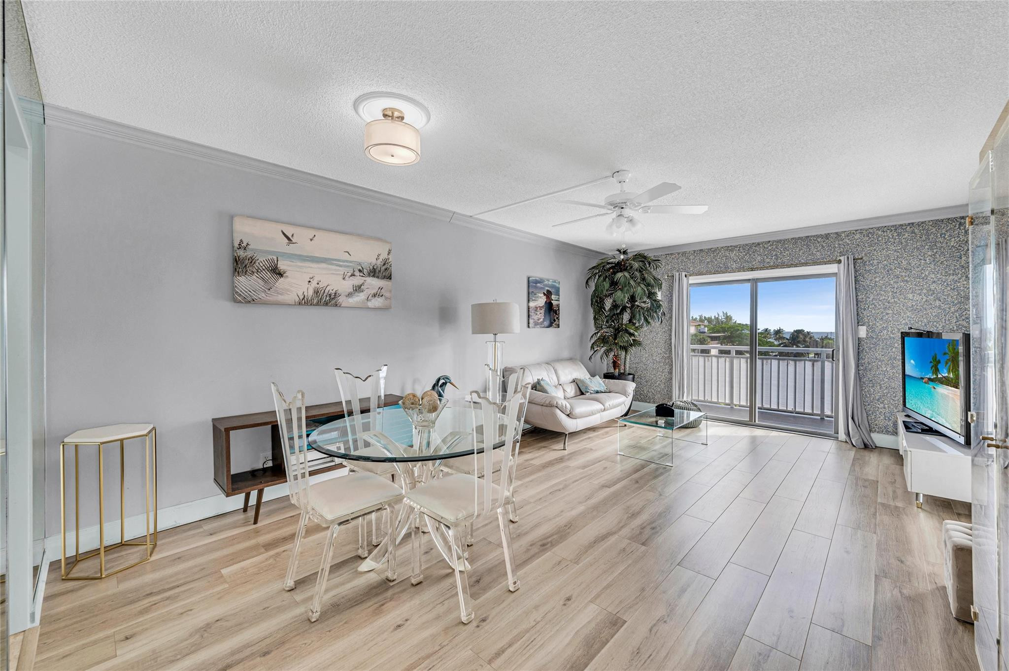 LEISURE SANDS CONDO - Residential