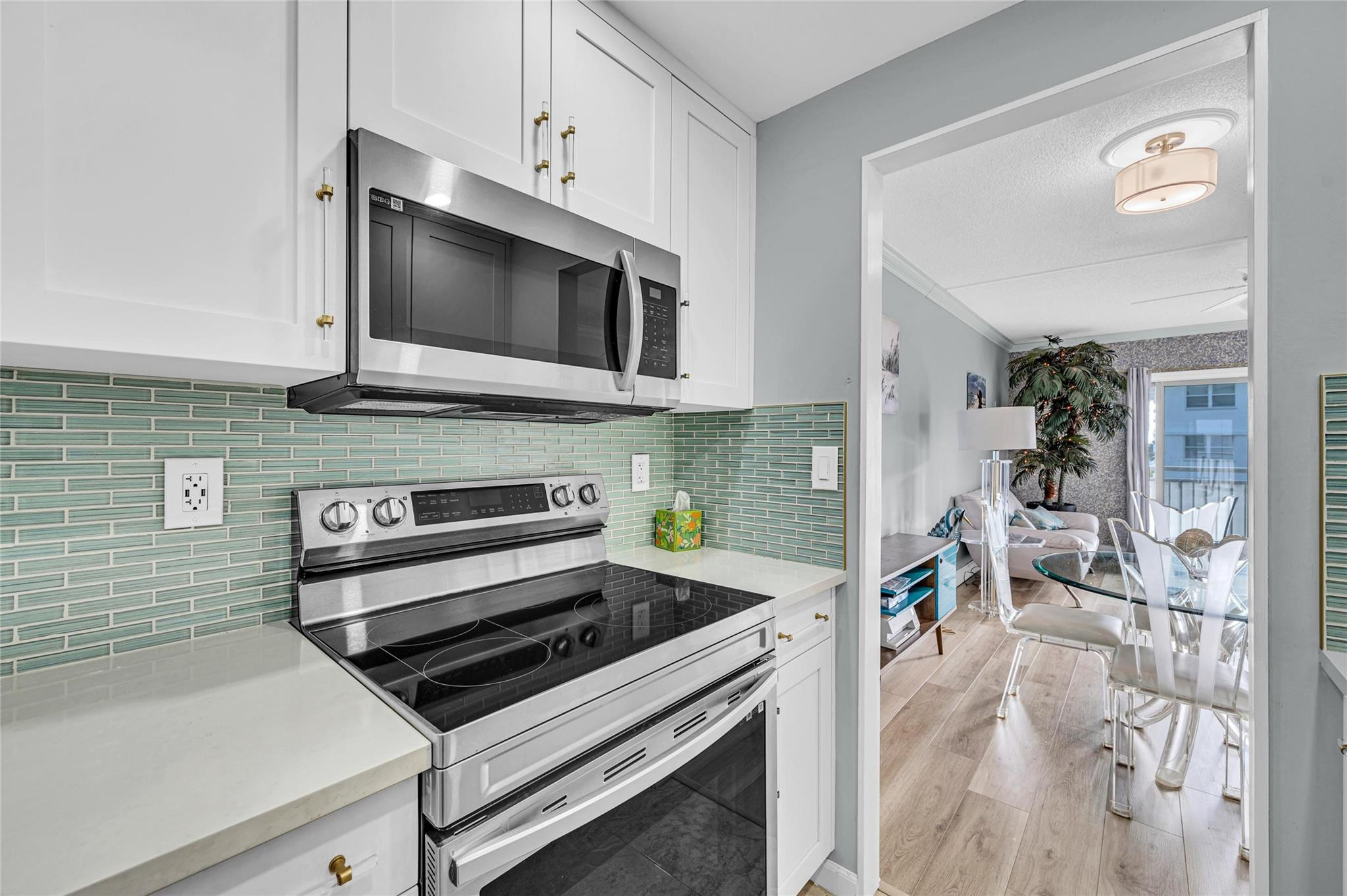 LEISURE SANDS CONDO - Residential