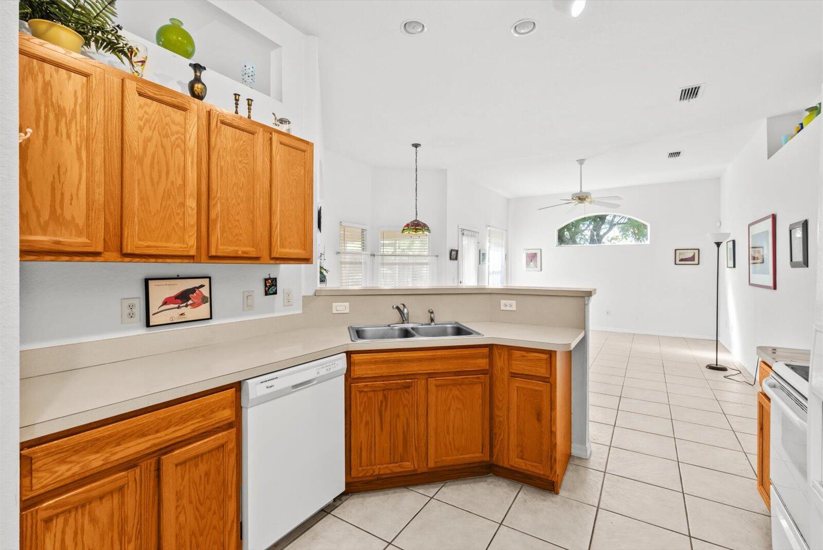 PORT ST LUCIE SECTION 44 - Residential Lease