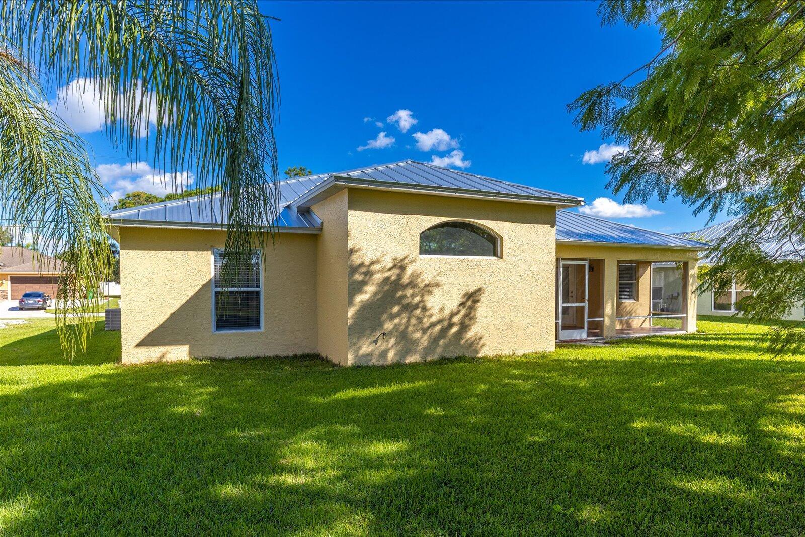 PORT ST LUCIE SECTION 44 - Residential Lease