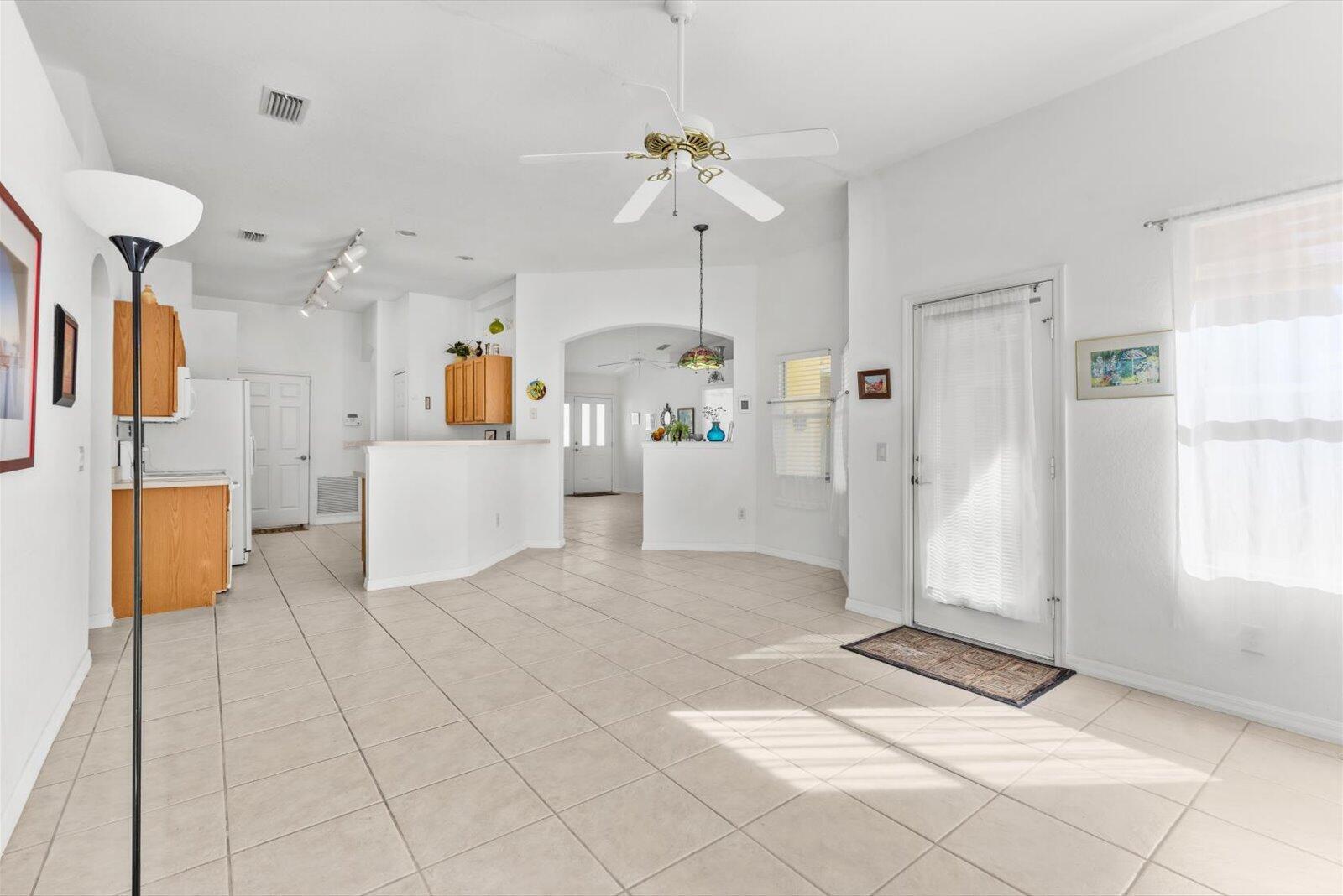 PORT ST LUCIE SECTION 44 - Residential Lease