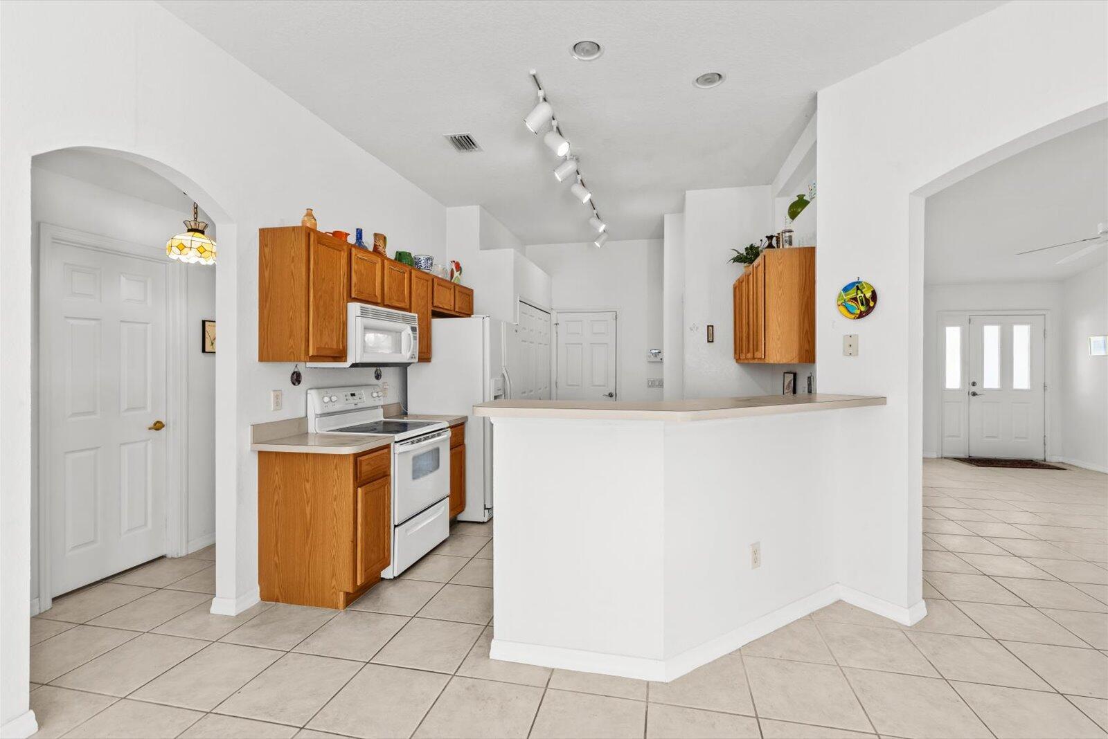 PORT ST LUCIE SECTION 44 - Residential Lease