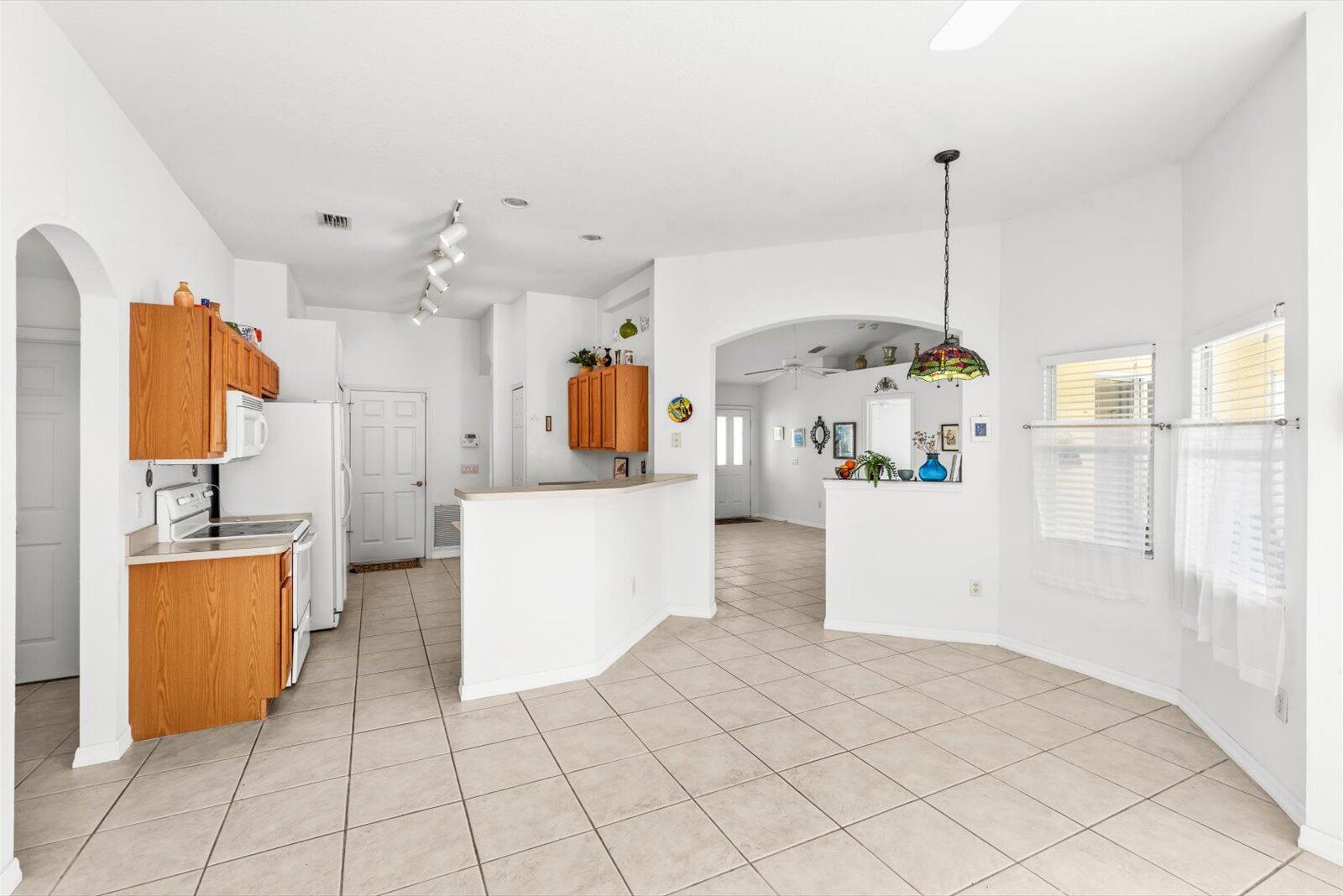 PORT ST LUCIE SECTION 44 - Residential Lease