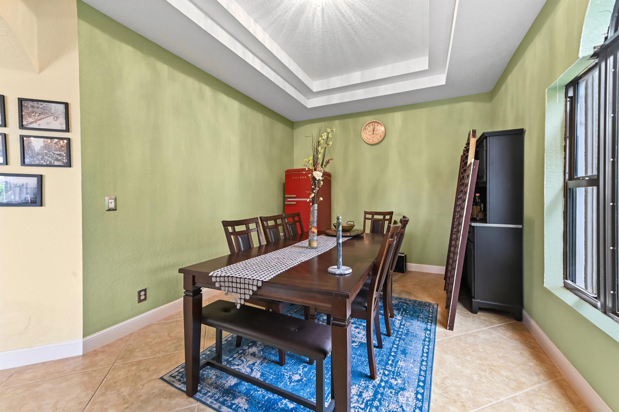 VERSAILLES - Residential