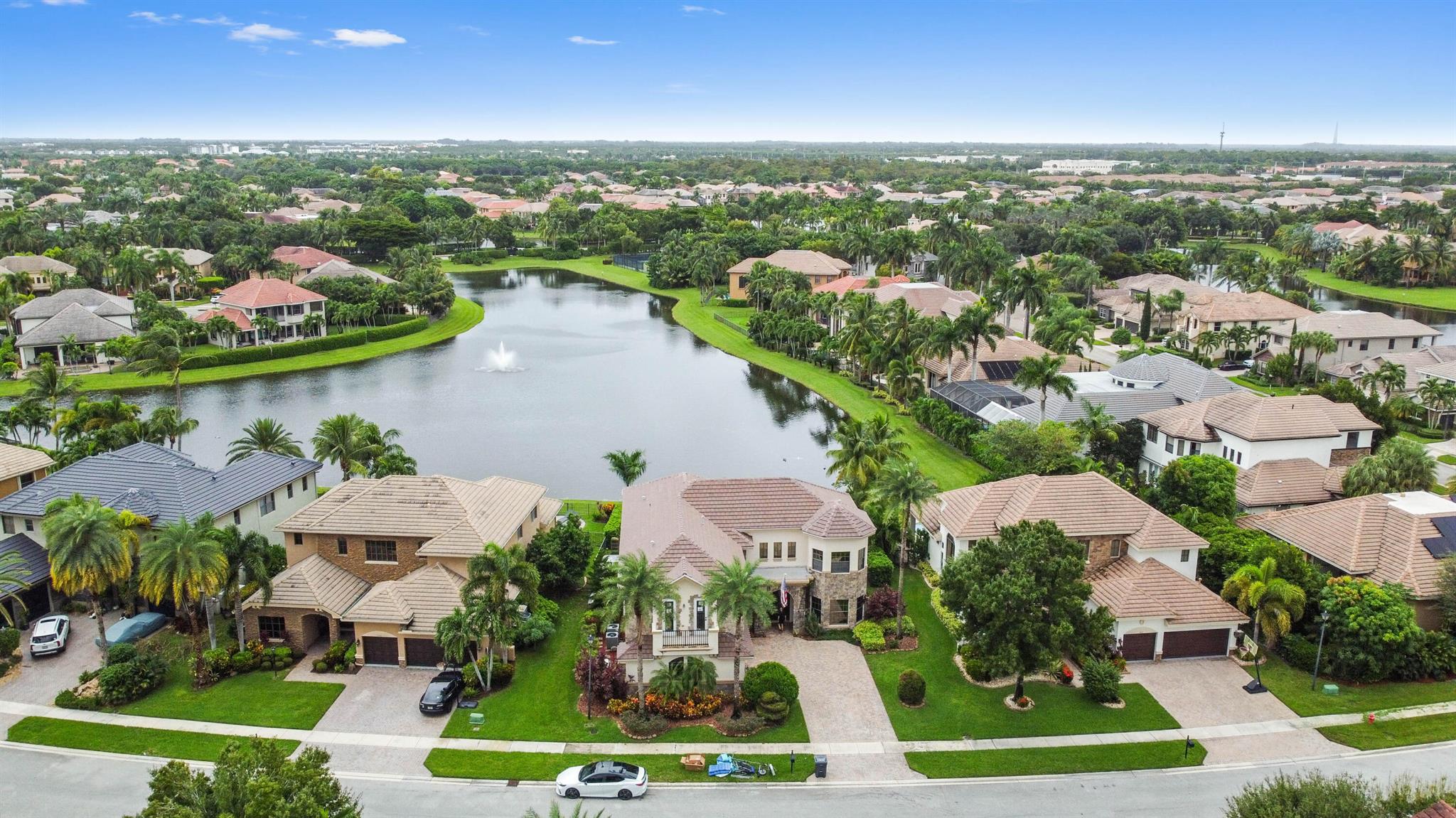 View photos, virtual tours, details... 10437 Trianon Place