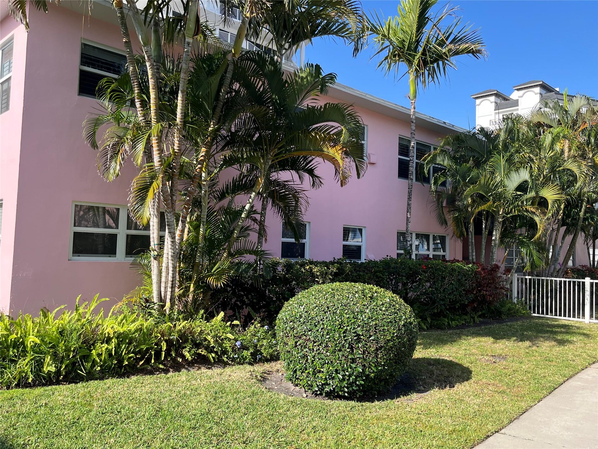 700 Bayshore Dr 14