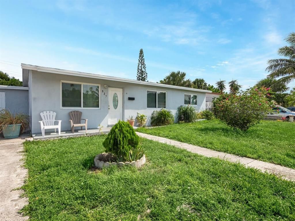 Photo of 927 Magnolia Drive, Lake Park, FL 33403 (MLS # R10730694)