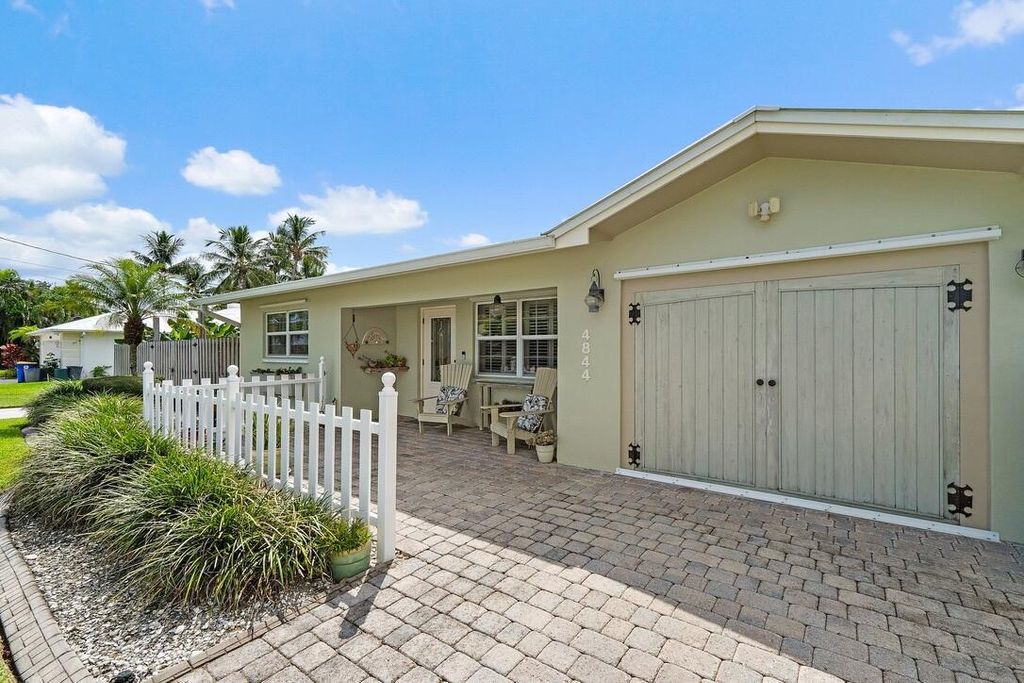 Photo of 4844 SE Pilot Way, Stuart, FL 34997 (MLS # R11120624)