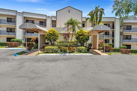 10847 W Clairmont Cir Unit 302, Tamarac, FL 33321 - MLS#: F10478921