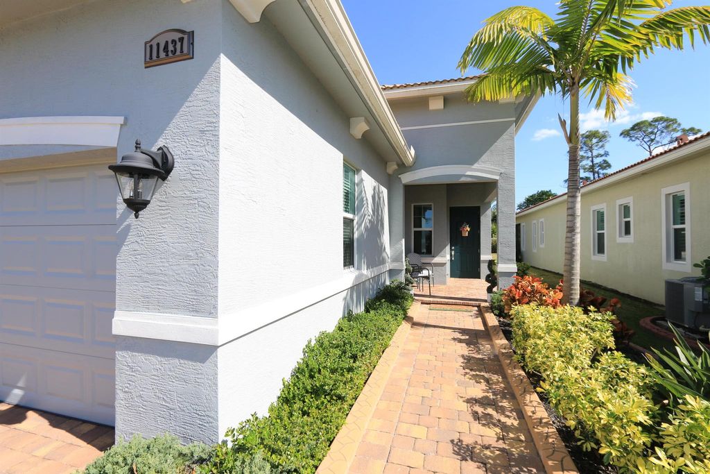 Photo of 11437 SW Visconti Way, Port Saint Lucie, FL 34986 (MLS # R10963949)