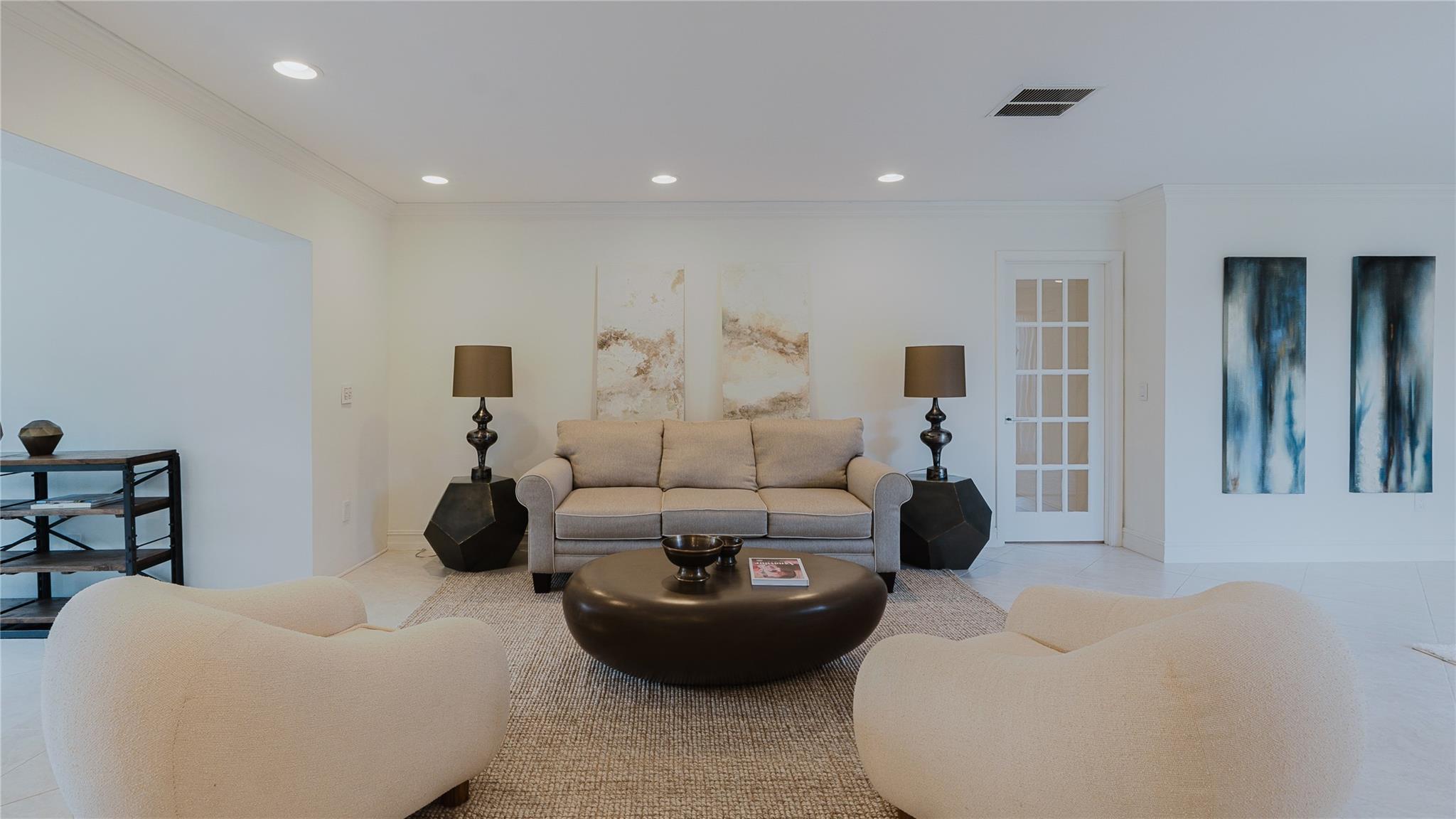 9277 Vista Del Lago 39B