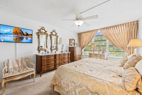 Tiny photo for 3960 Oaks Clubhouse Drive #304, Pompano Beach, FL 33069 (MLS # B26016736)