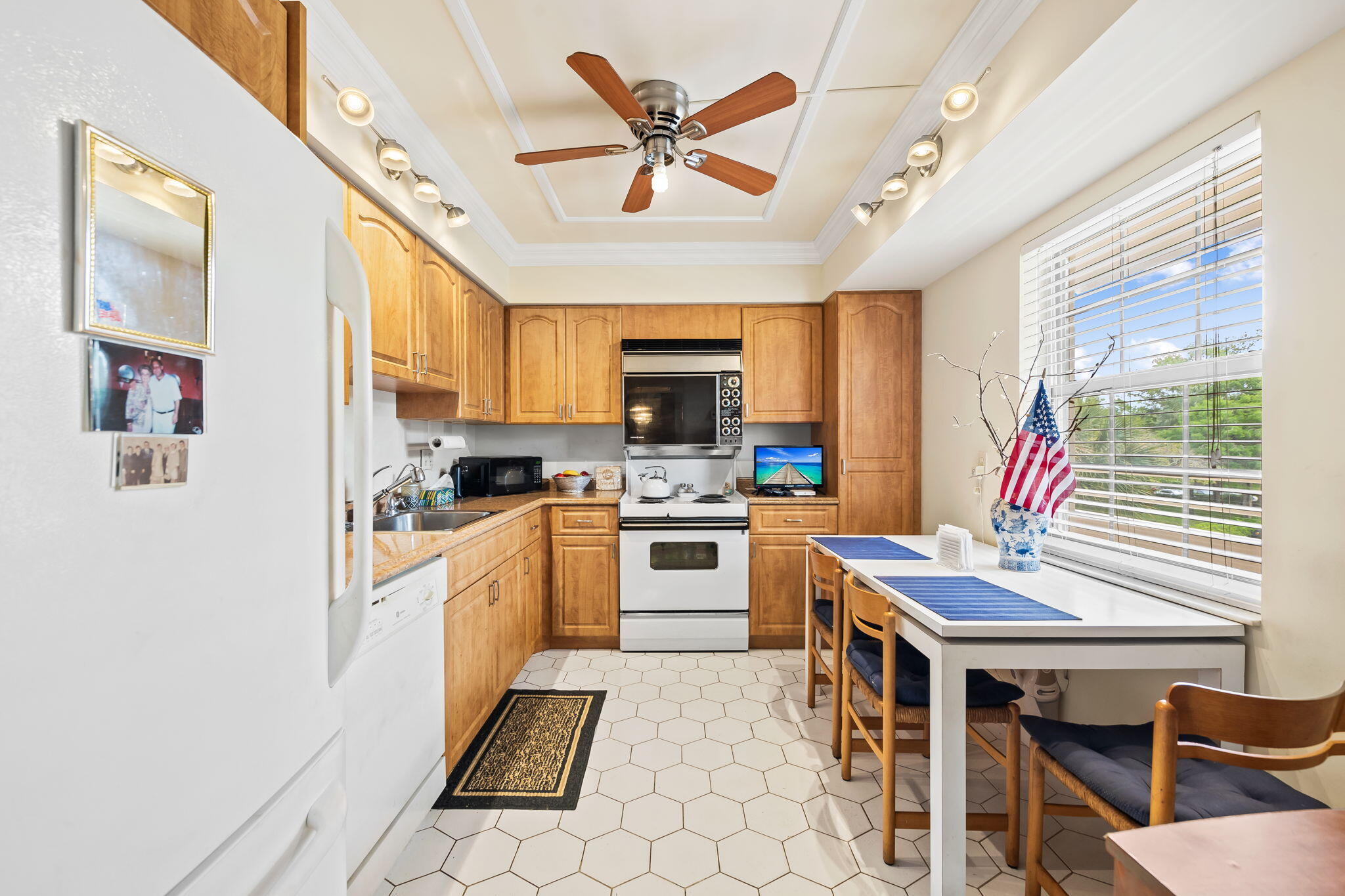 NO 78 PALM-AIRE COUNTRY CLUB - Residential