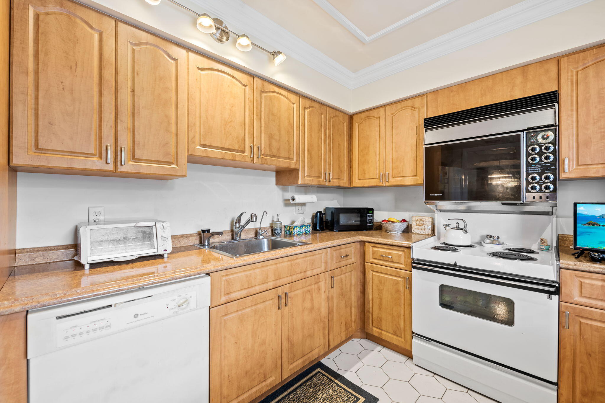 NO 78 PALM-AIRE COUNTRY CLUB - Residential