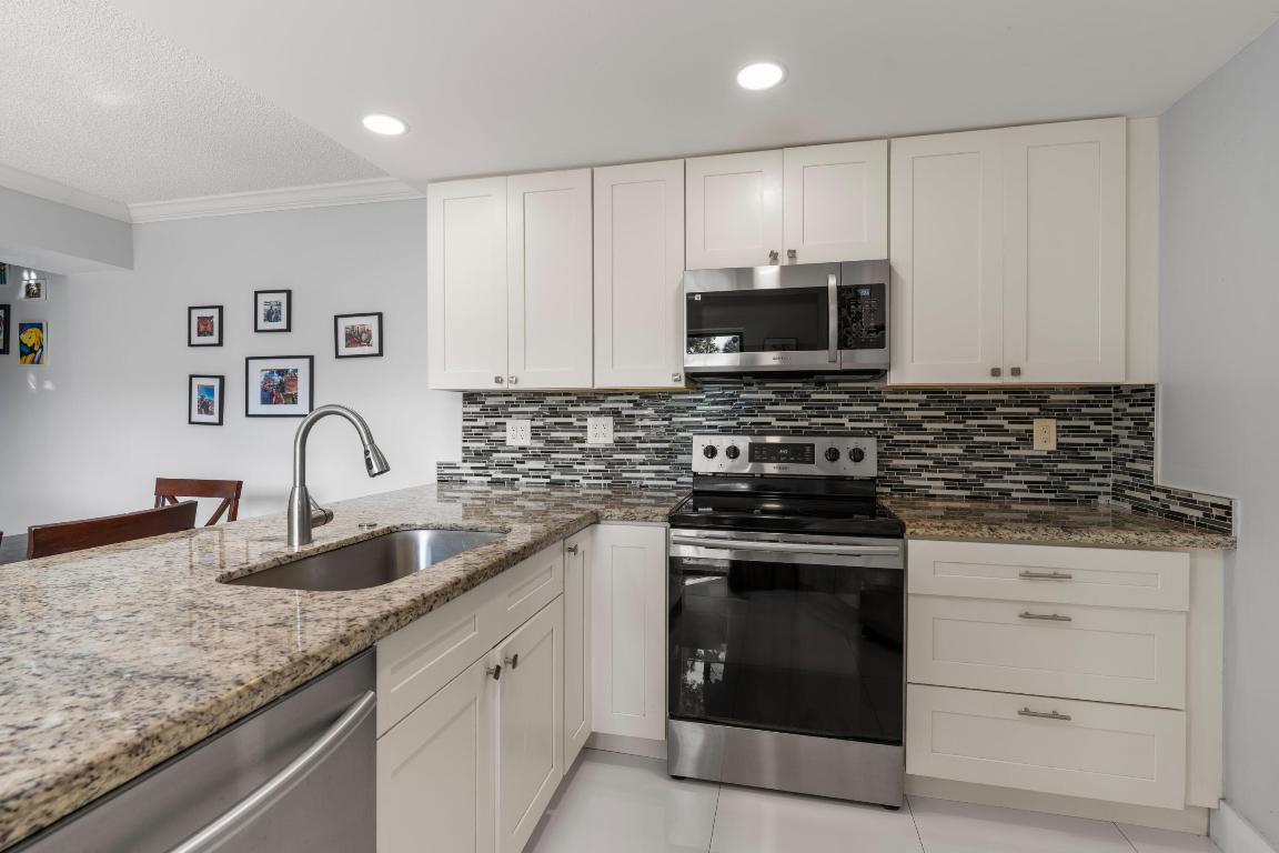 BOCA RIO NORTH - Residential