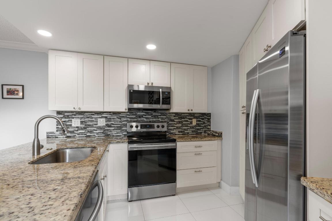 BOCA RIO NORTH - Residential