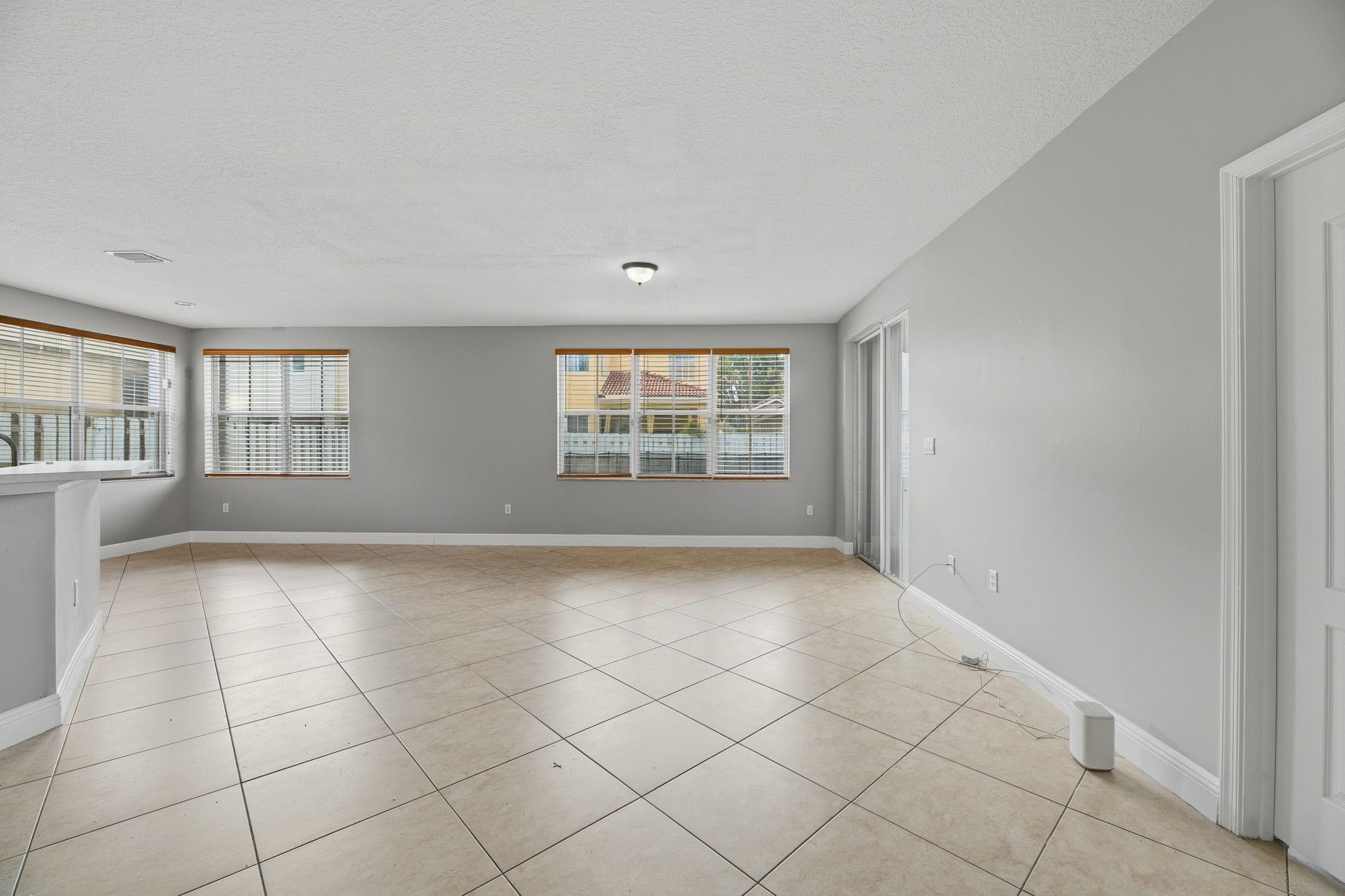 Pod 1 At Monarch Lakes 16 - Residential