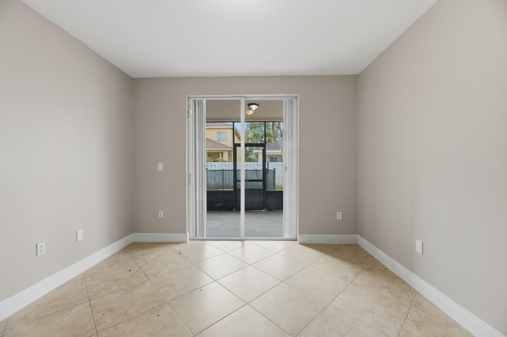 Pod 1 At Monarch Lakes 16 - Residential