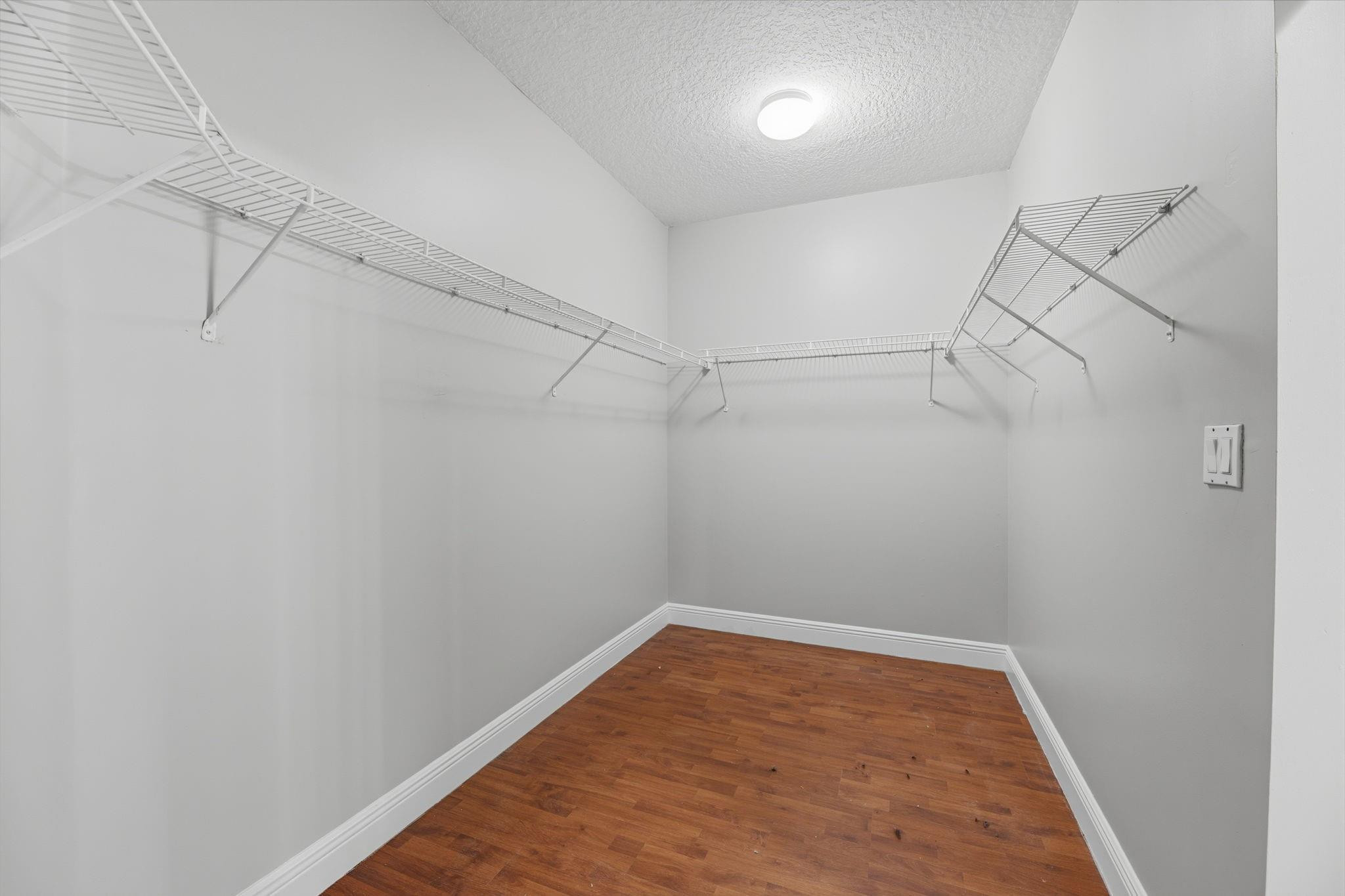 Pod 1 At Monarch Lakes 16 - Residential