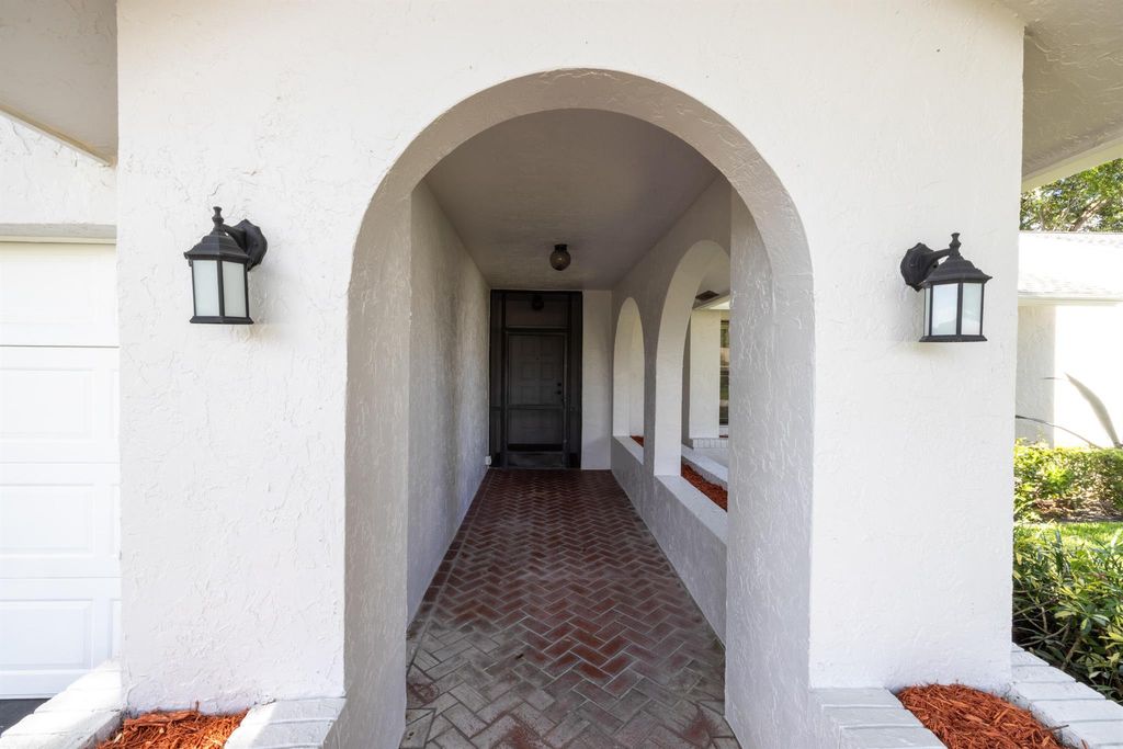 Photo of 10608 180th Place S, Boca Raton, FL 33498 (MLS # R11102340)