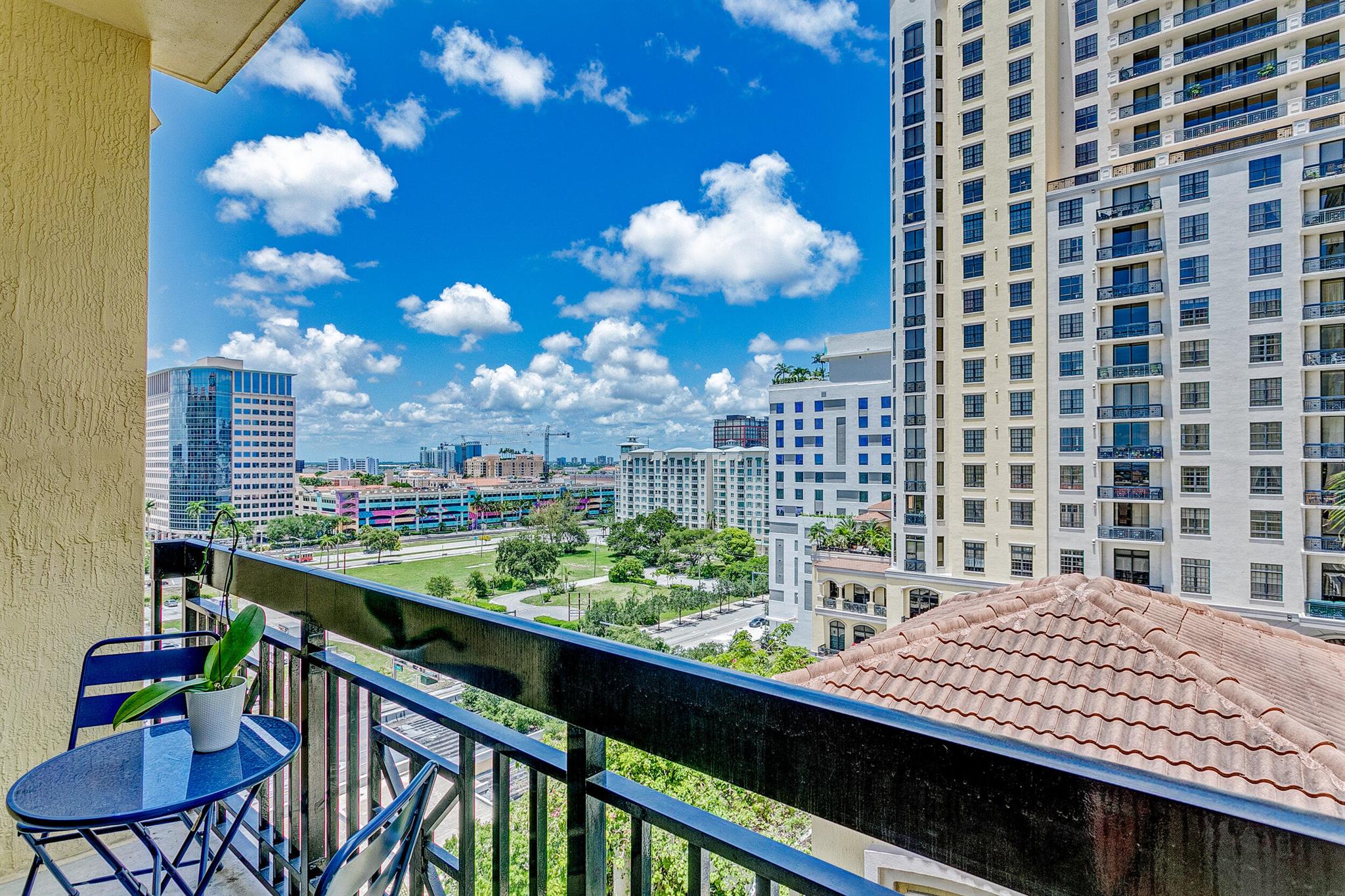 801 S Olive Avenue 929