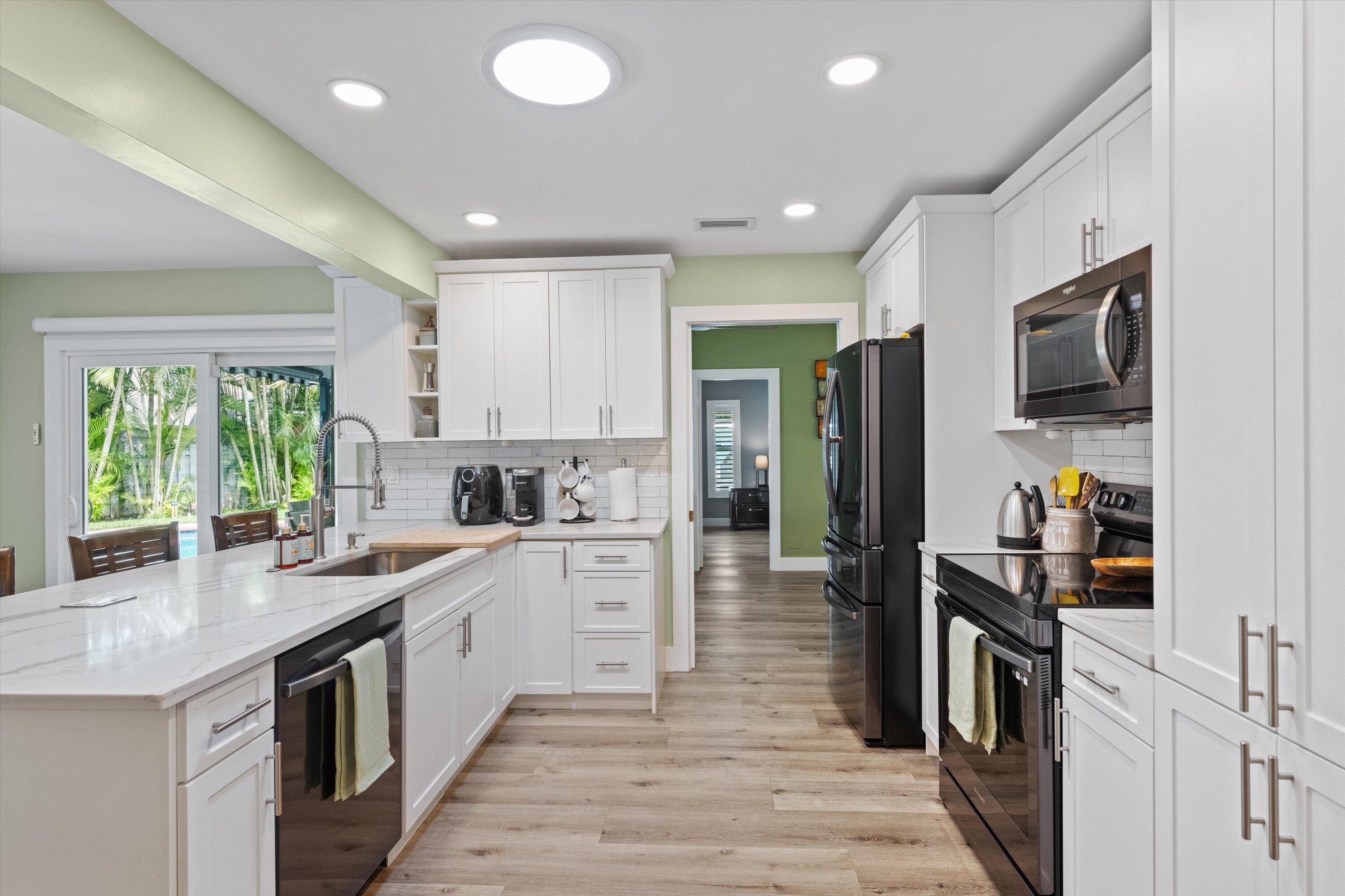 SOUTH SHORE 4 OF WELLINGTON - Residential Lease