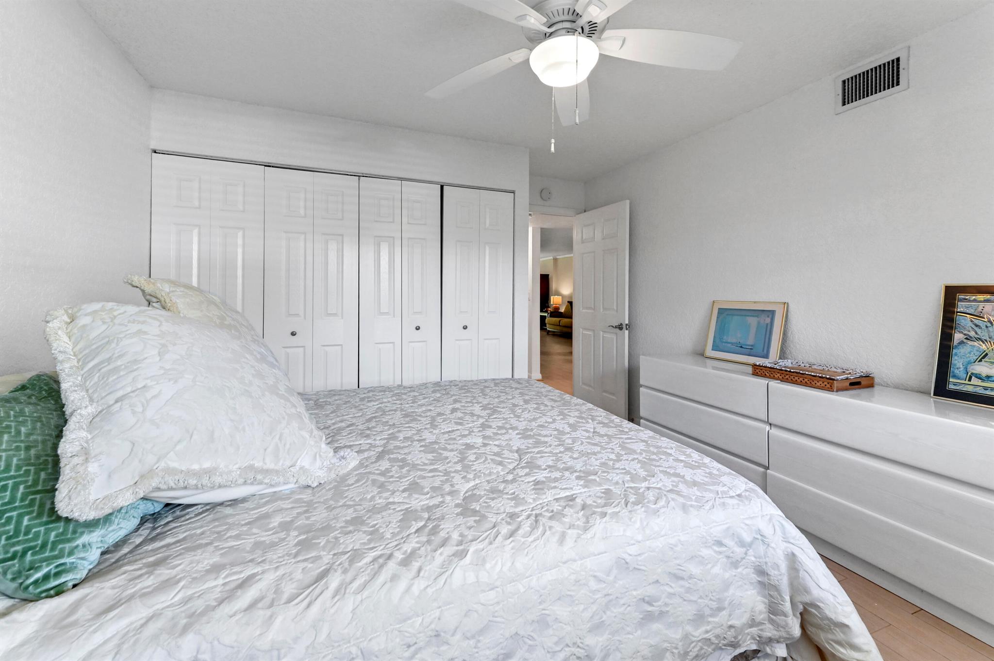 WATERSEDGE AT THE LAKES O - Residential Lease