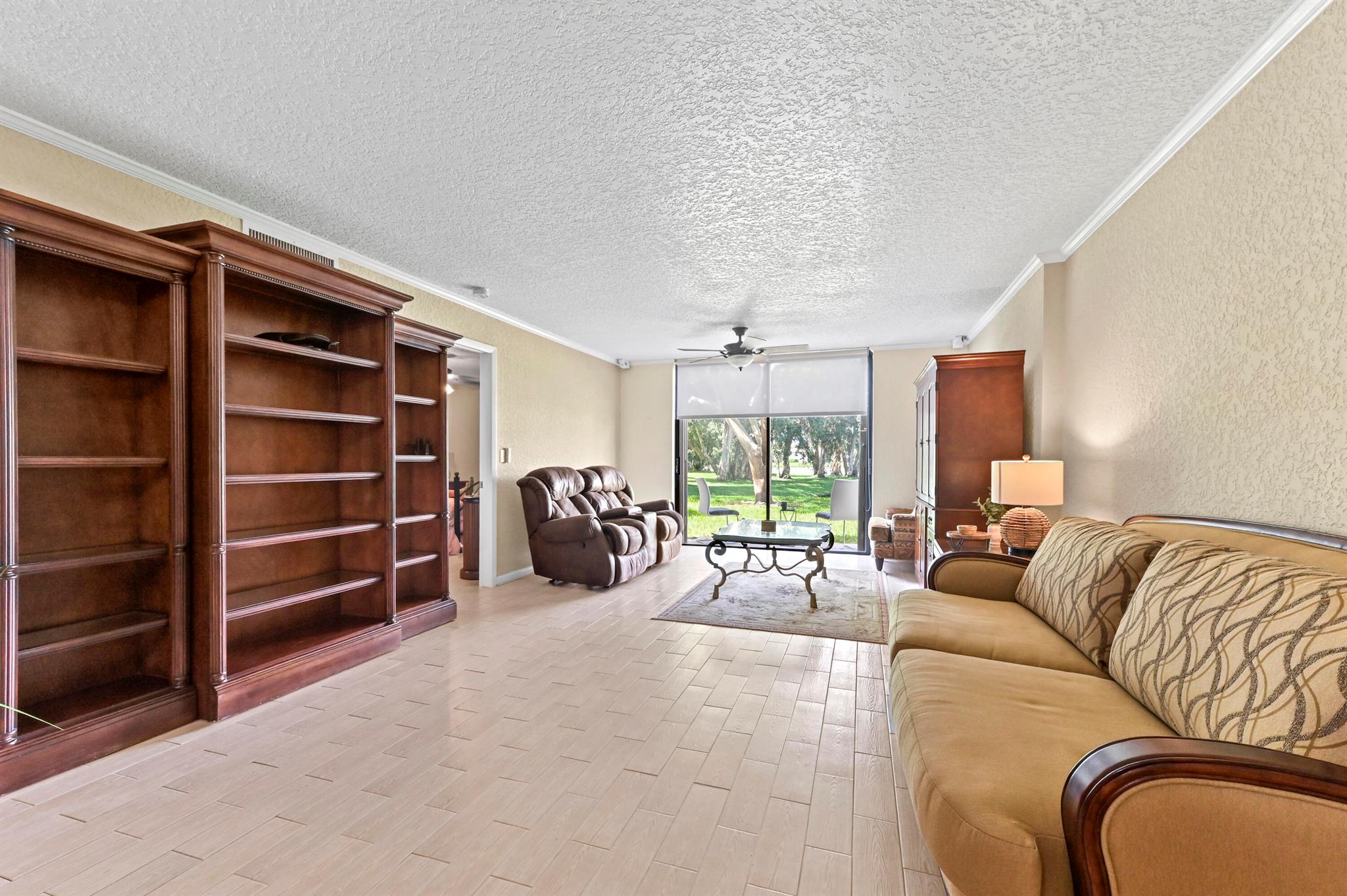 WATERSEDGE AT THE LAKES O - Residential Lease