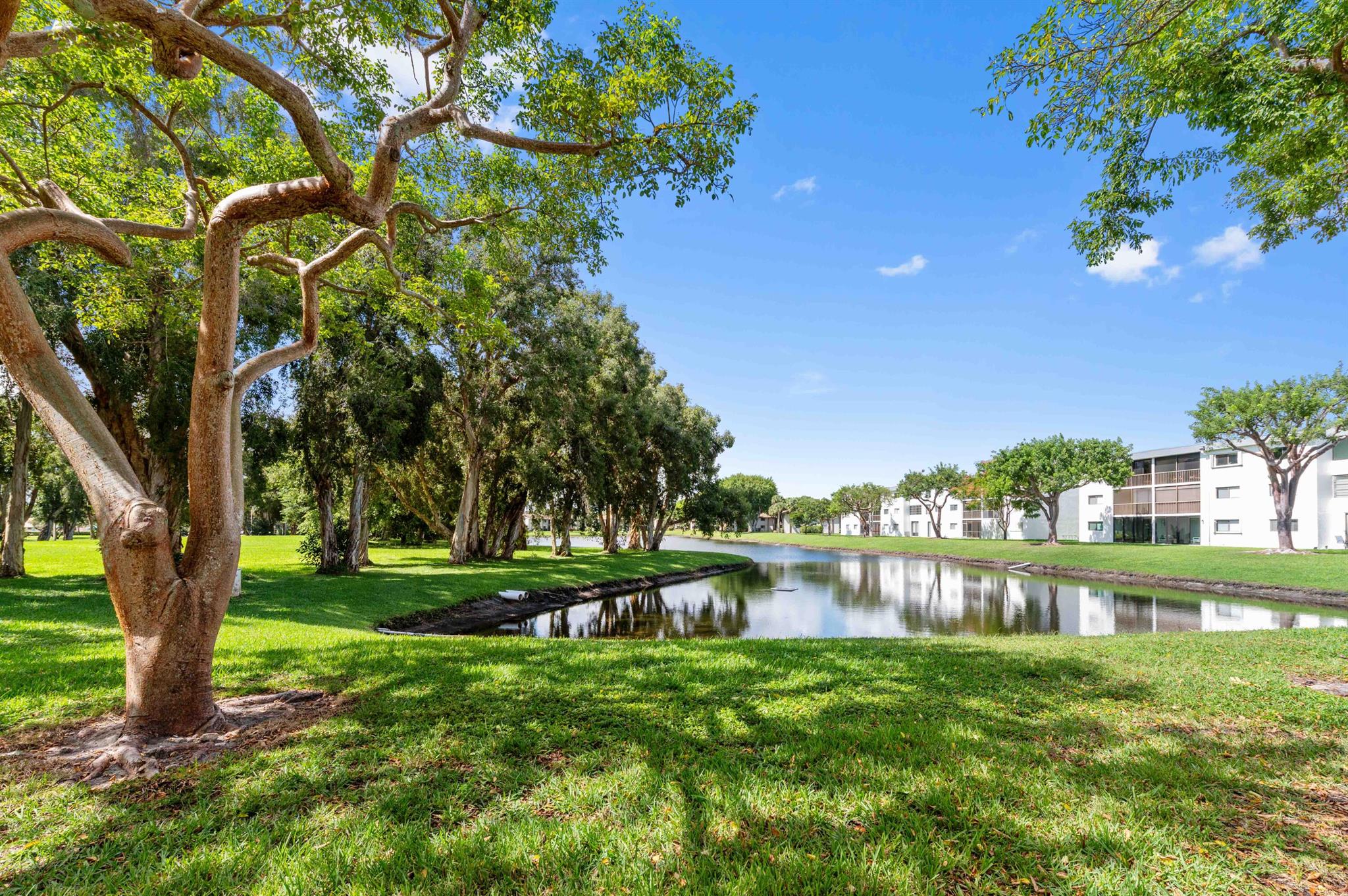 WATERSEDGE AT THE LAKES O - Residential Lease